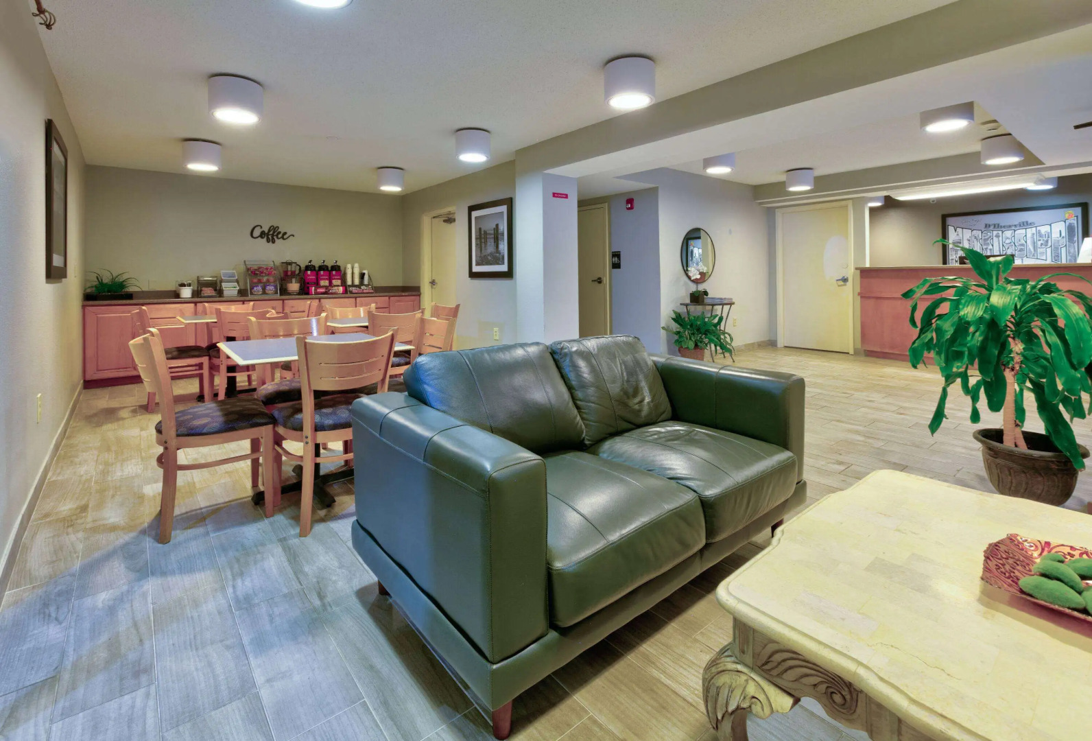 Super 8 by Wyndham Diberville Biloxi Area