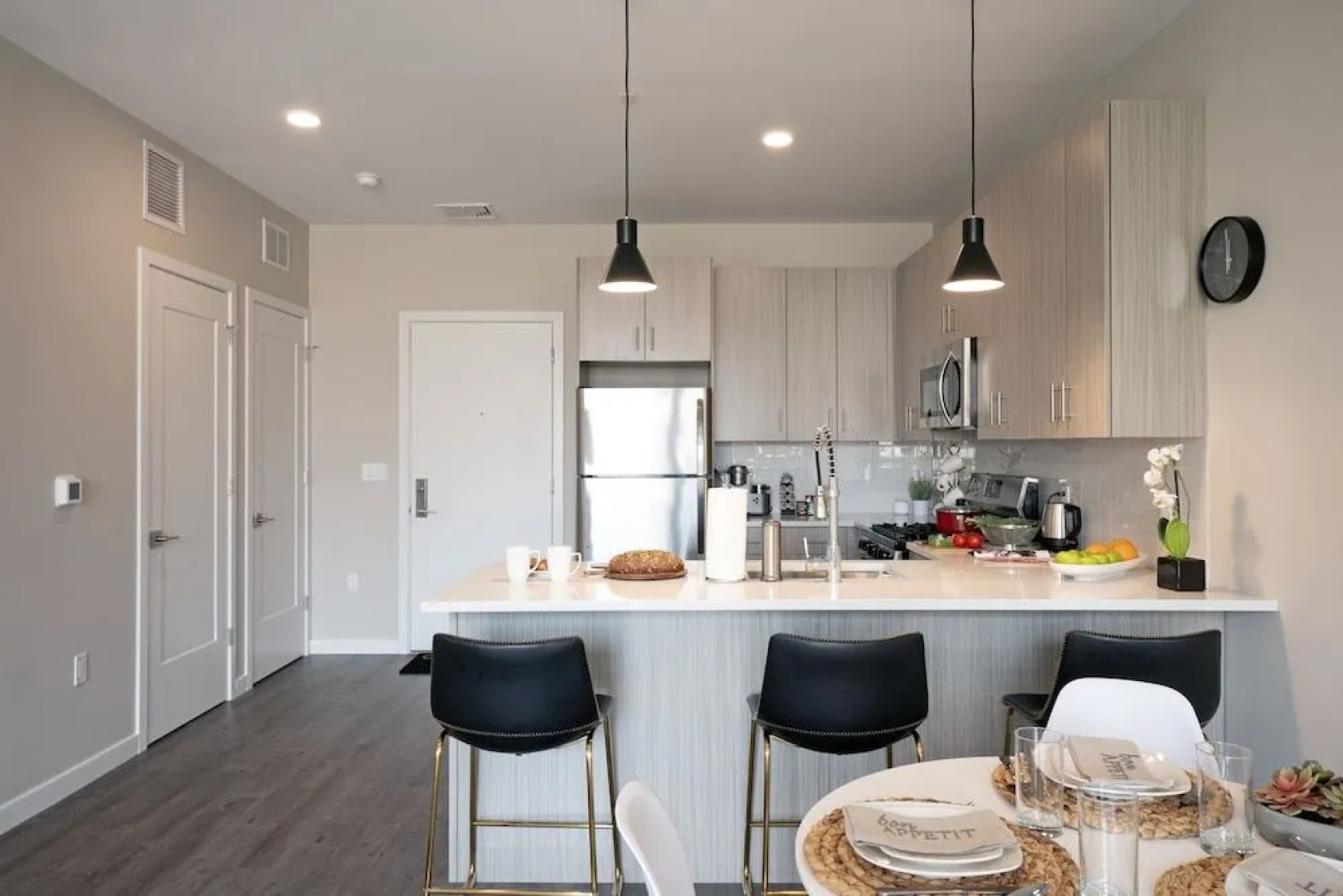 Luxury Furnished Apartments by Hyatus at Amistad Park