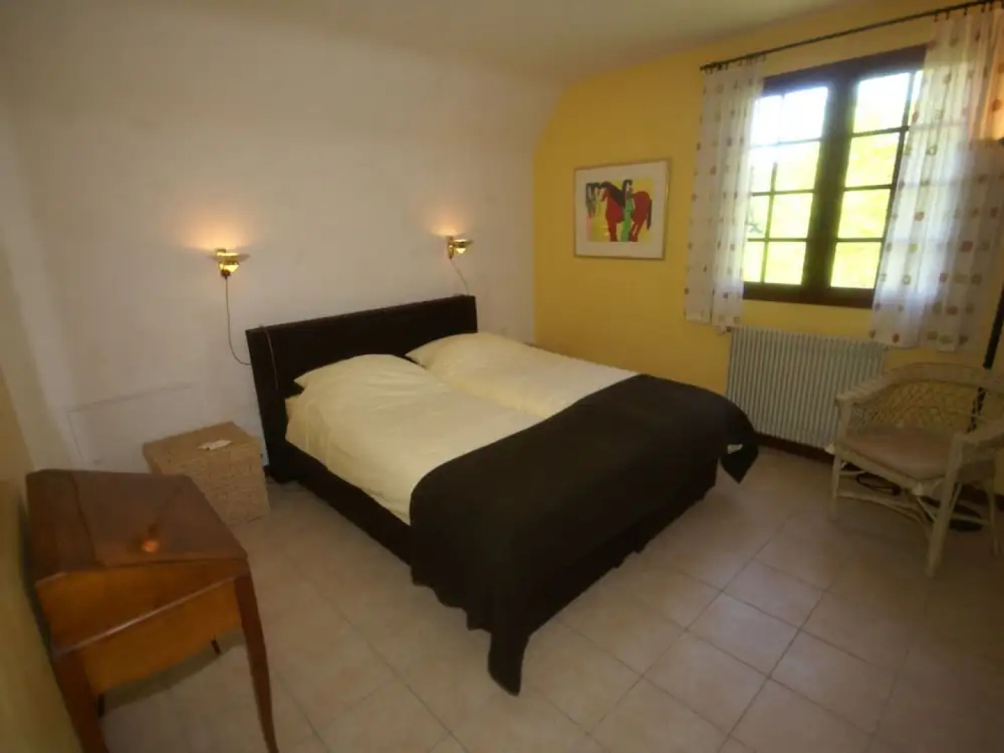 Holiday Home With Private Swimming Pool and View of the Hills, in Trémolat