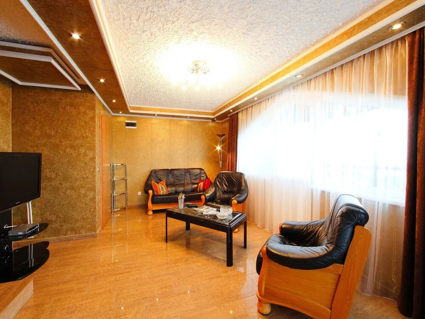 Villa Rosso Balatongy r k