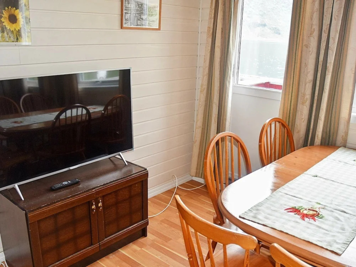 6 Person Holiday Home in Selje