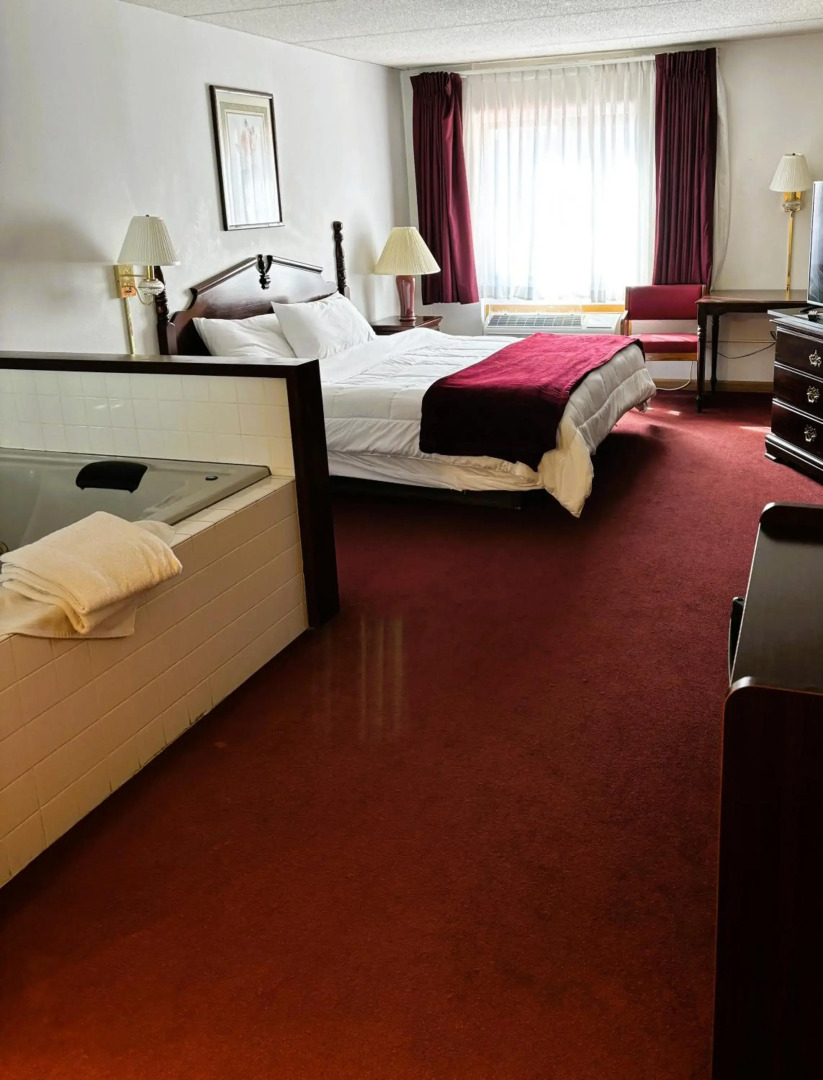 Voyageur Inn and Conference Center