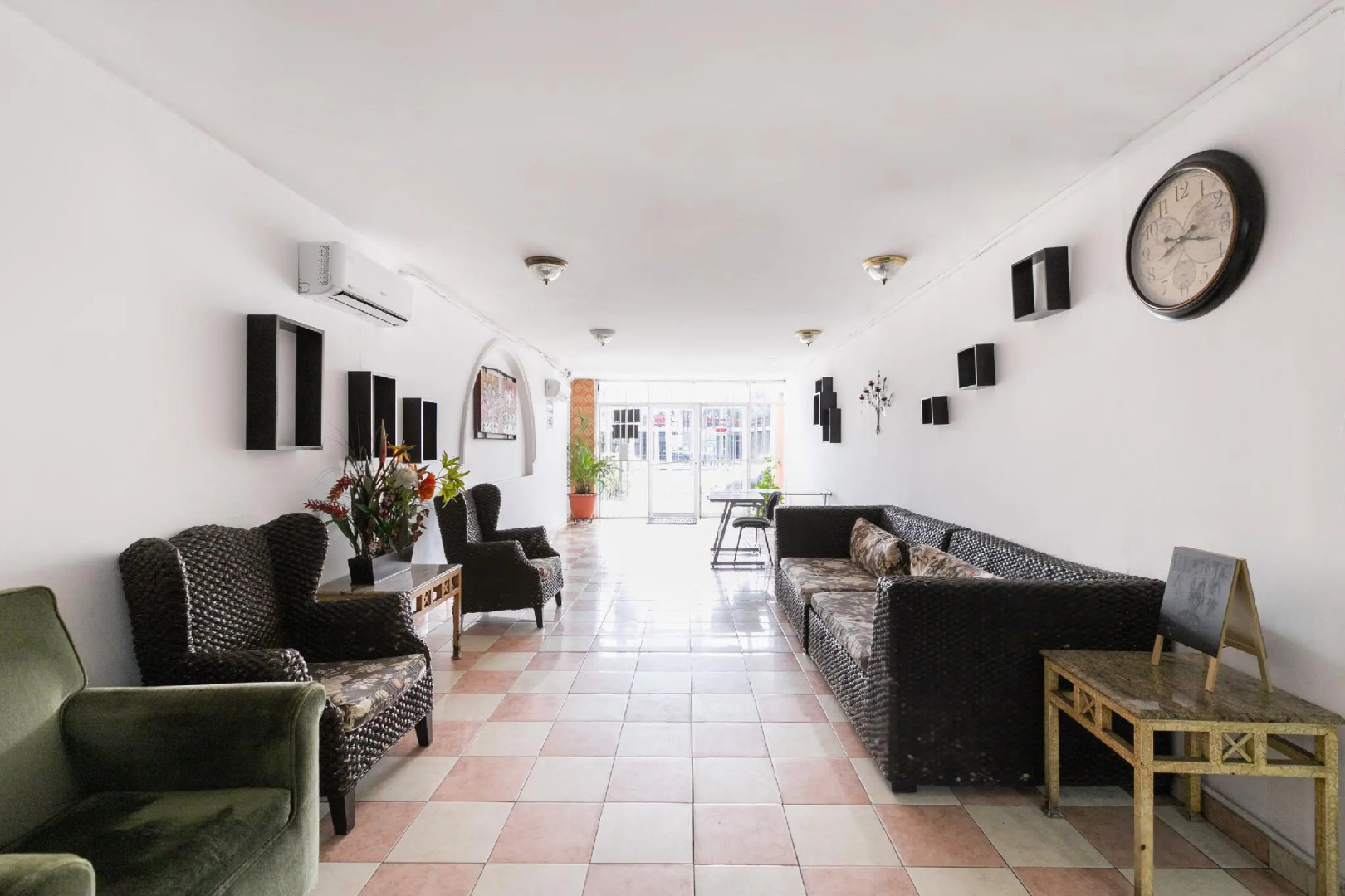 Capital O Zona Dorada Inn