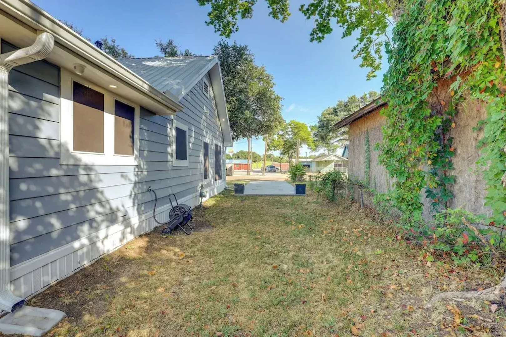 Sunny Hearne Home Near Universities!
