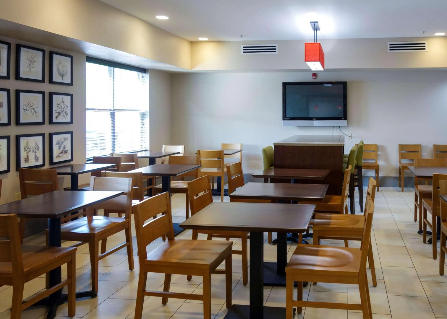 Country Inn & Suites by Radisson, Washington, D.C. East - Capitol Heights, MD