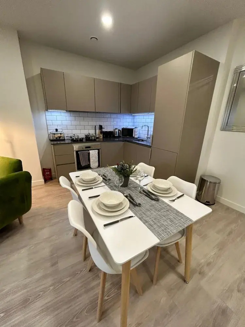 Luxury 1-bed Town Centre South Stevenage