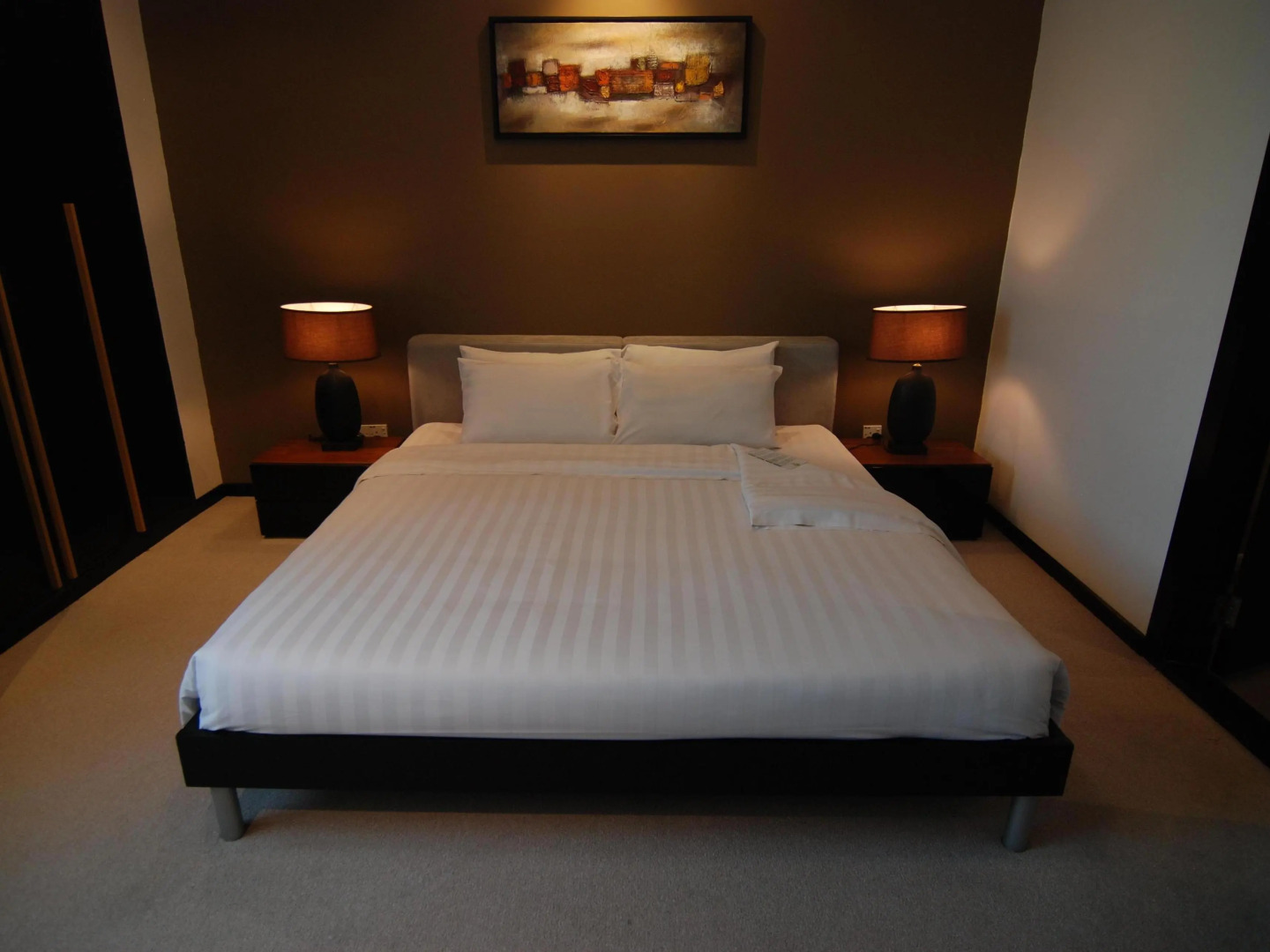 Likas Square Apartment Hotel