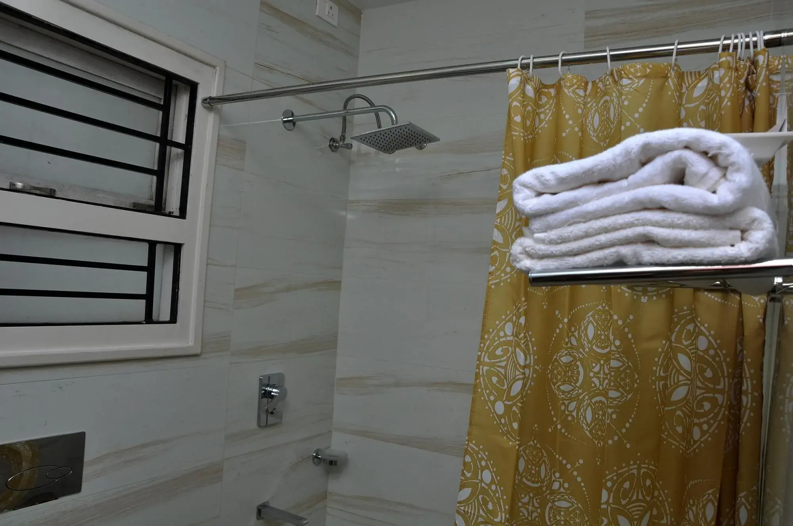 R T Hill View Resort