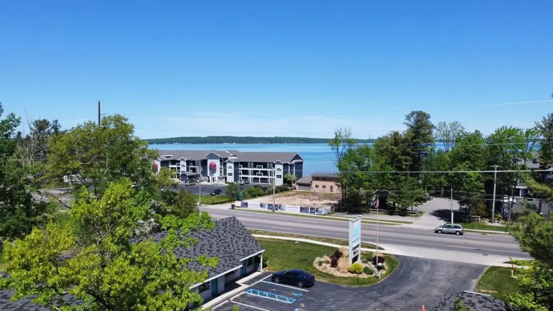 Traverse Bay Inn