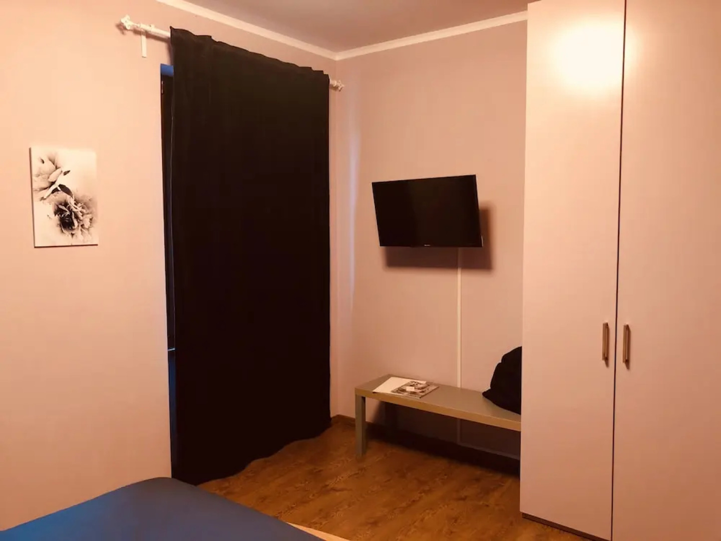 1883 Restaurant & Rooms