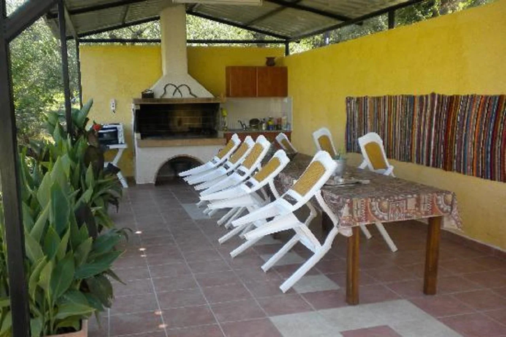 Remezzo Apartments & Studios