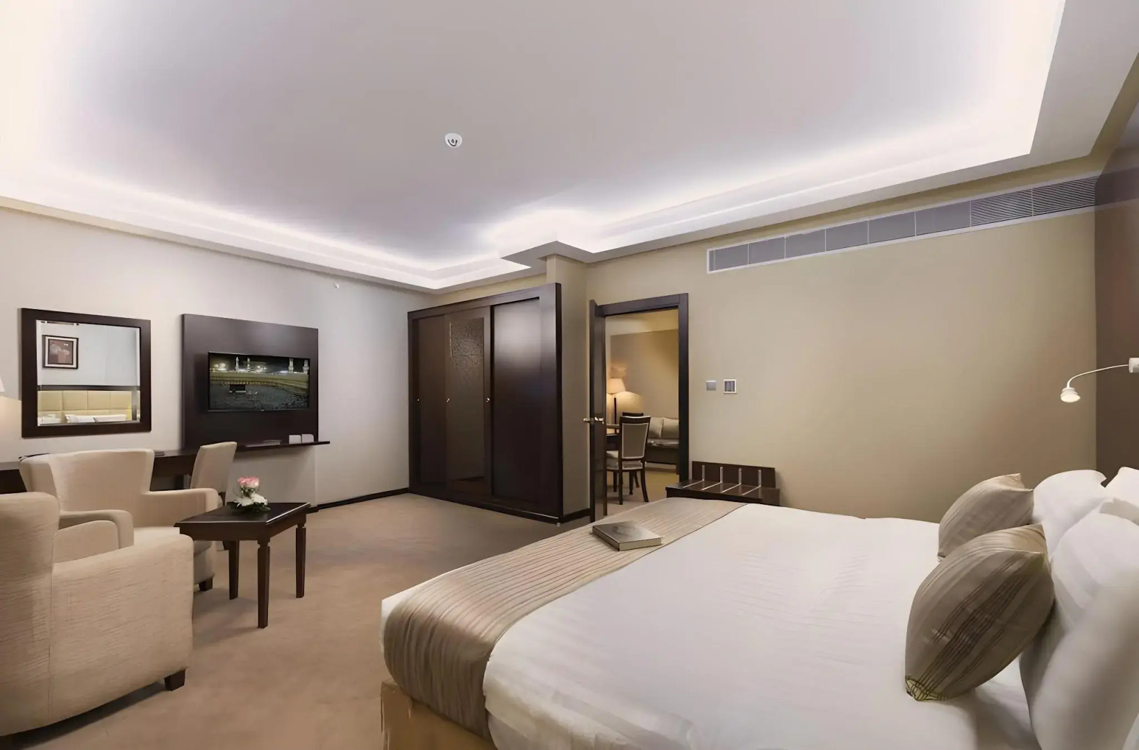 Отель Razana Al Rowdah