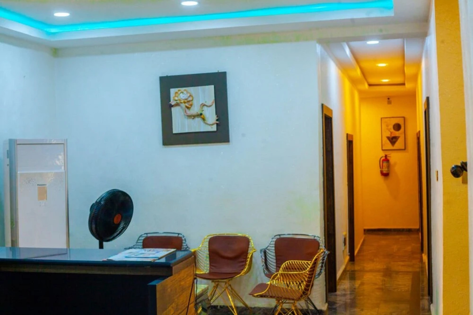 Ronkibog Crystal Hotel & Suites