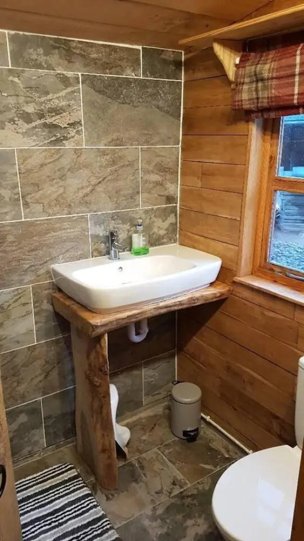 Charming 2-bed Cabin in Sutton Coldfield