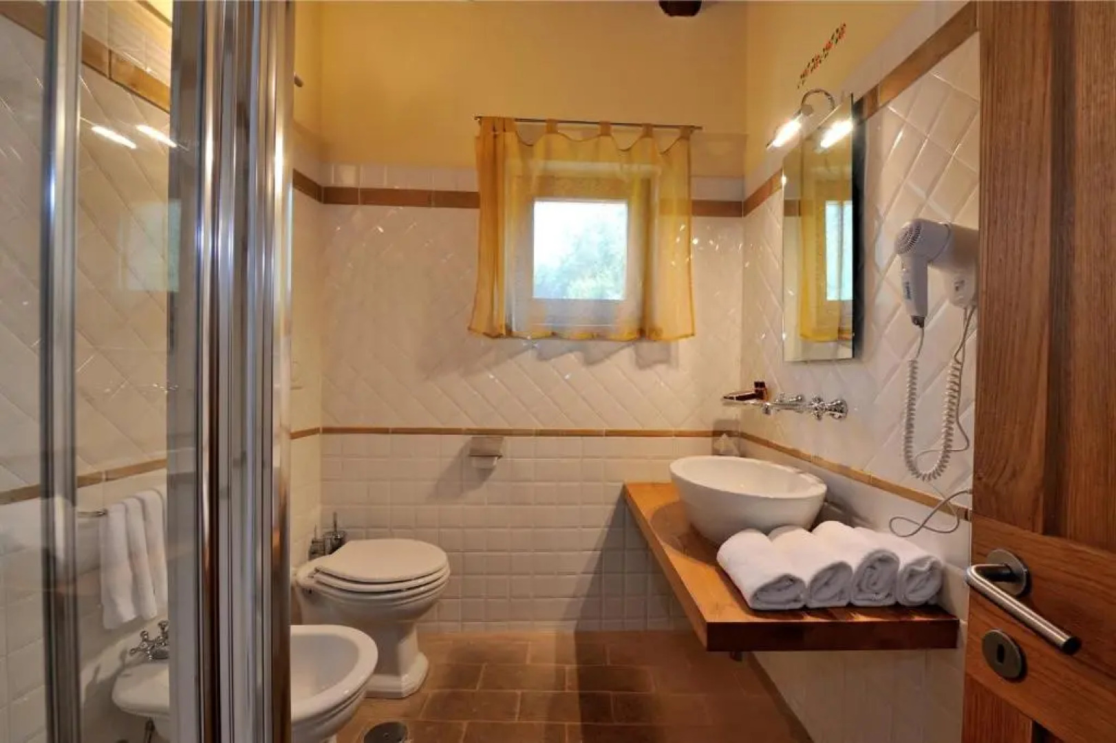 Guesia Village Hotel & Spa