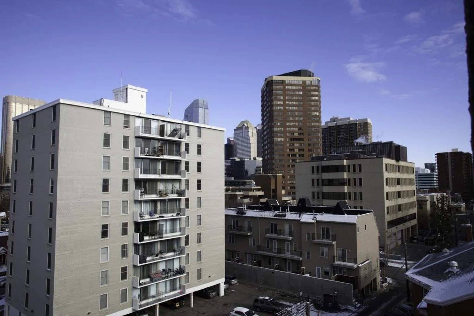 Corporate Suites of Calgary - Eightwelve