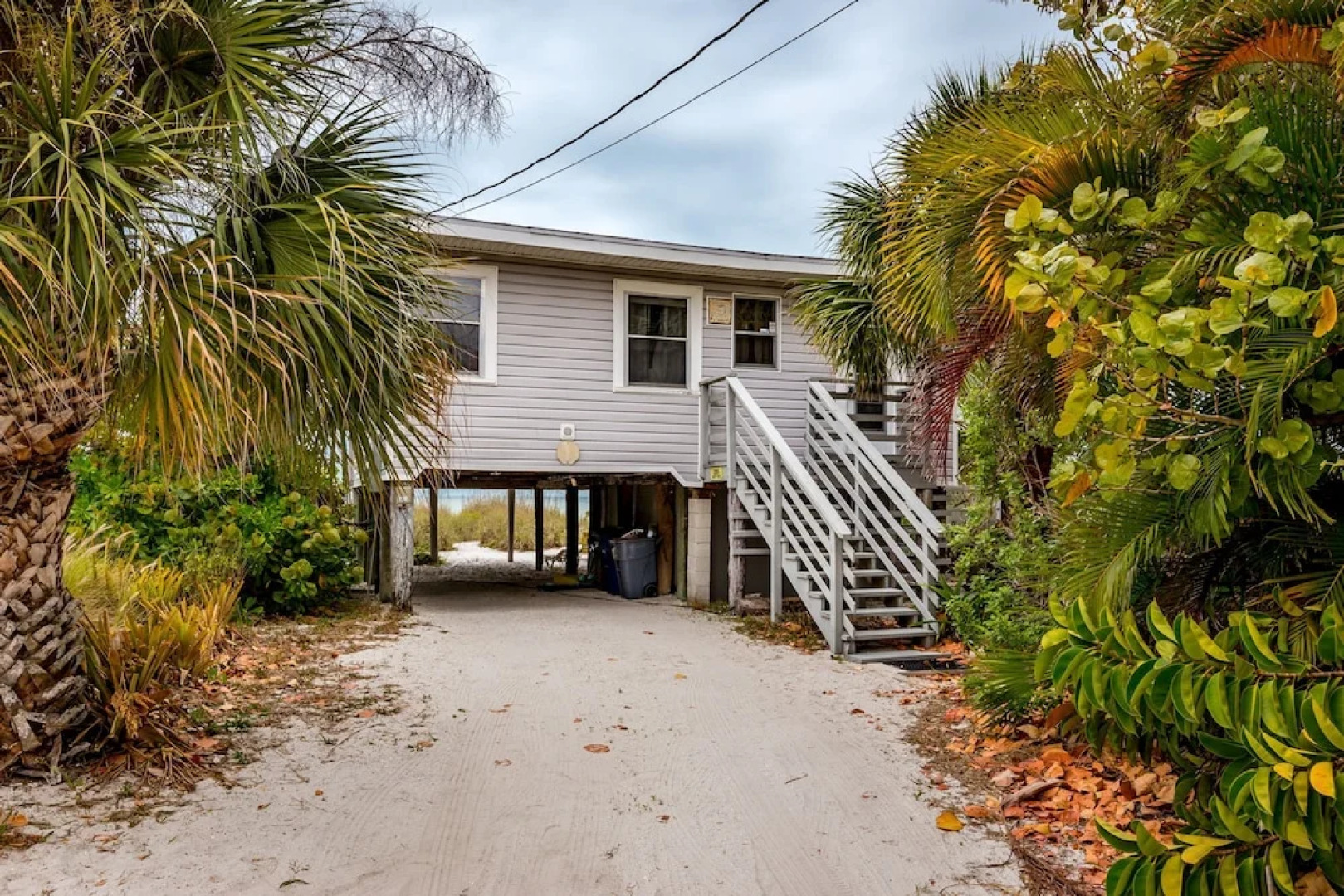 Sandy Toes Cottage by Vacation Rental Pros