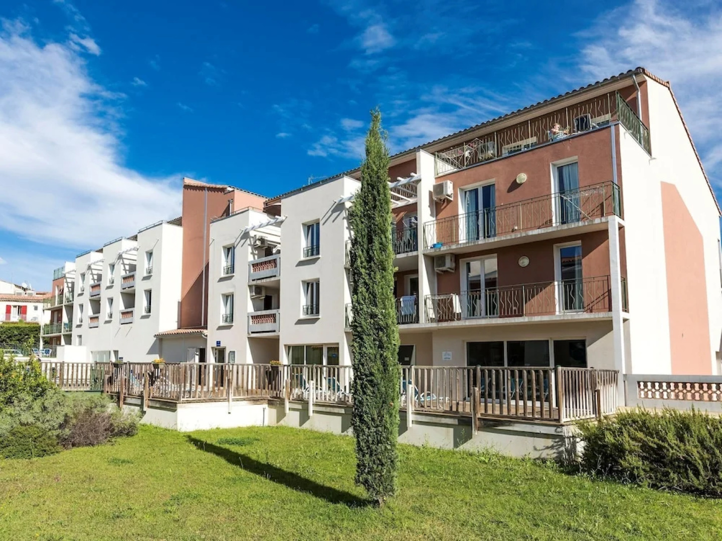 Well-kept Apartment in a Pleasant Town in the Provençe