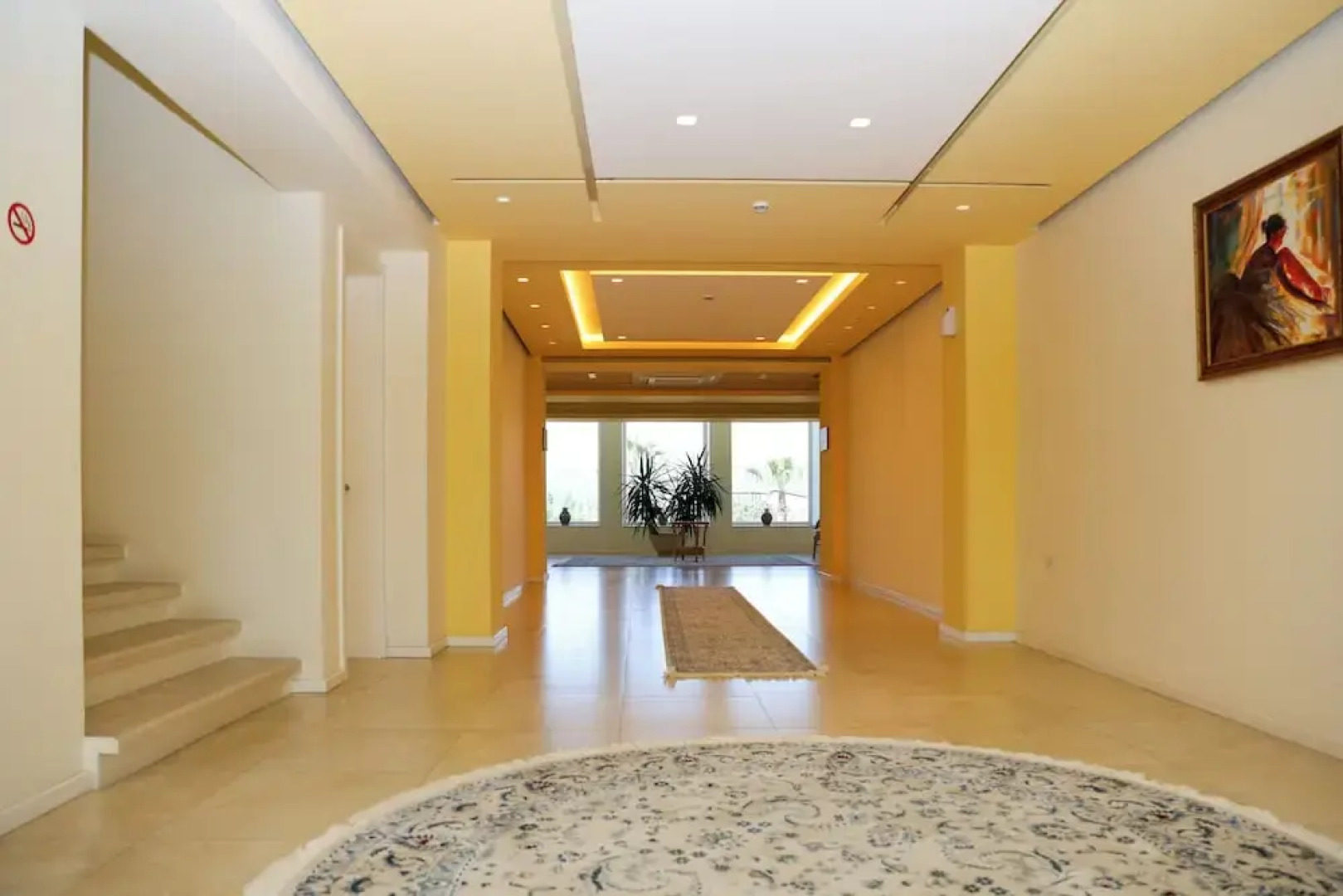 Grand White City Hotel