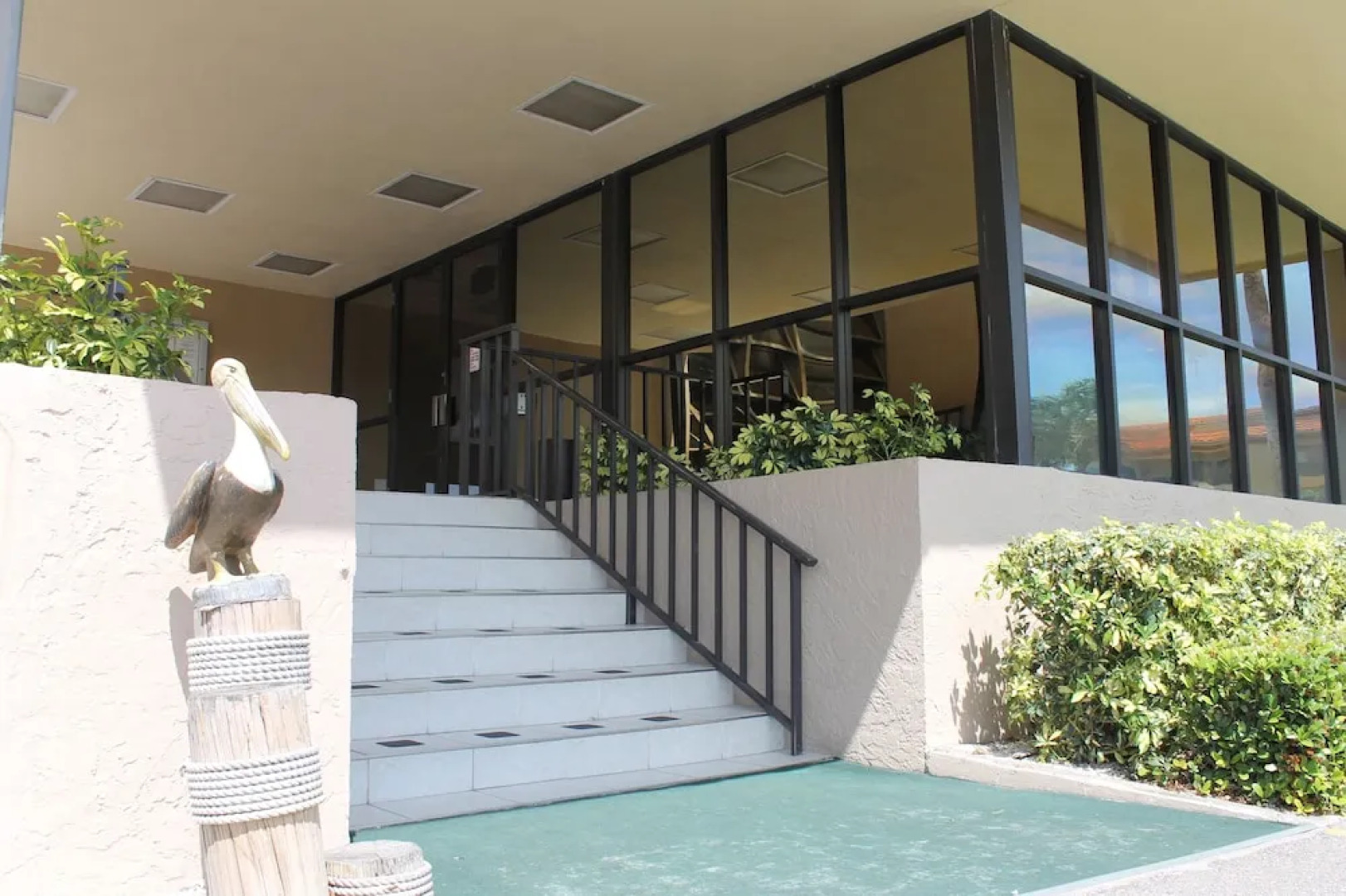 Reflections 507 Apartment