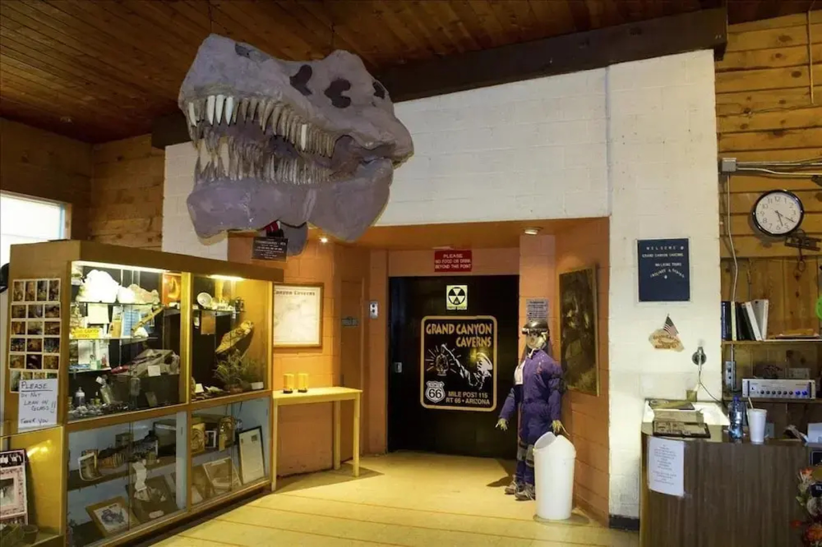Grand Canyon Caverns Inn