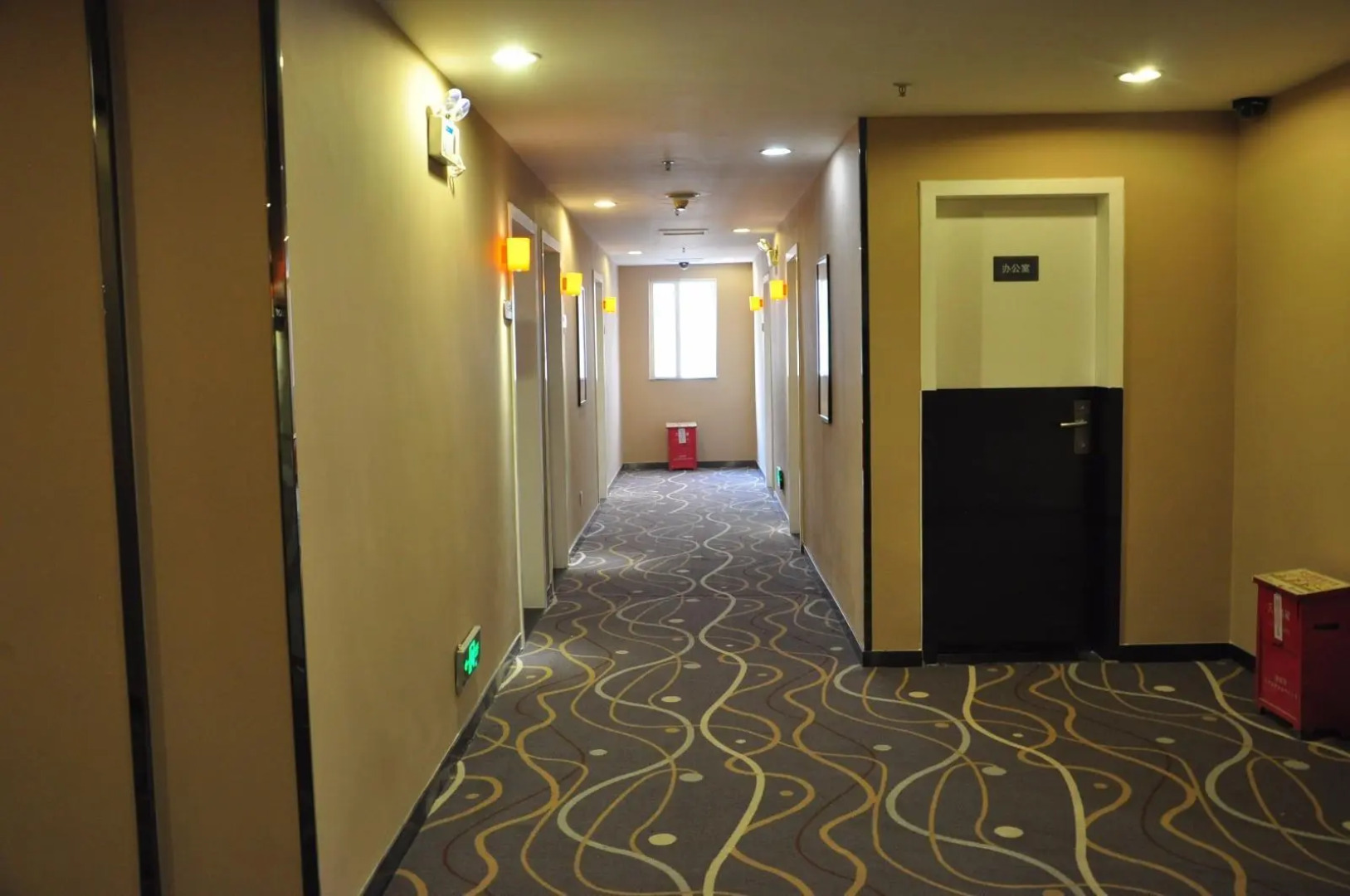 7 Days Premium·Dongguan Government Tiyu Road