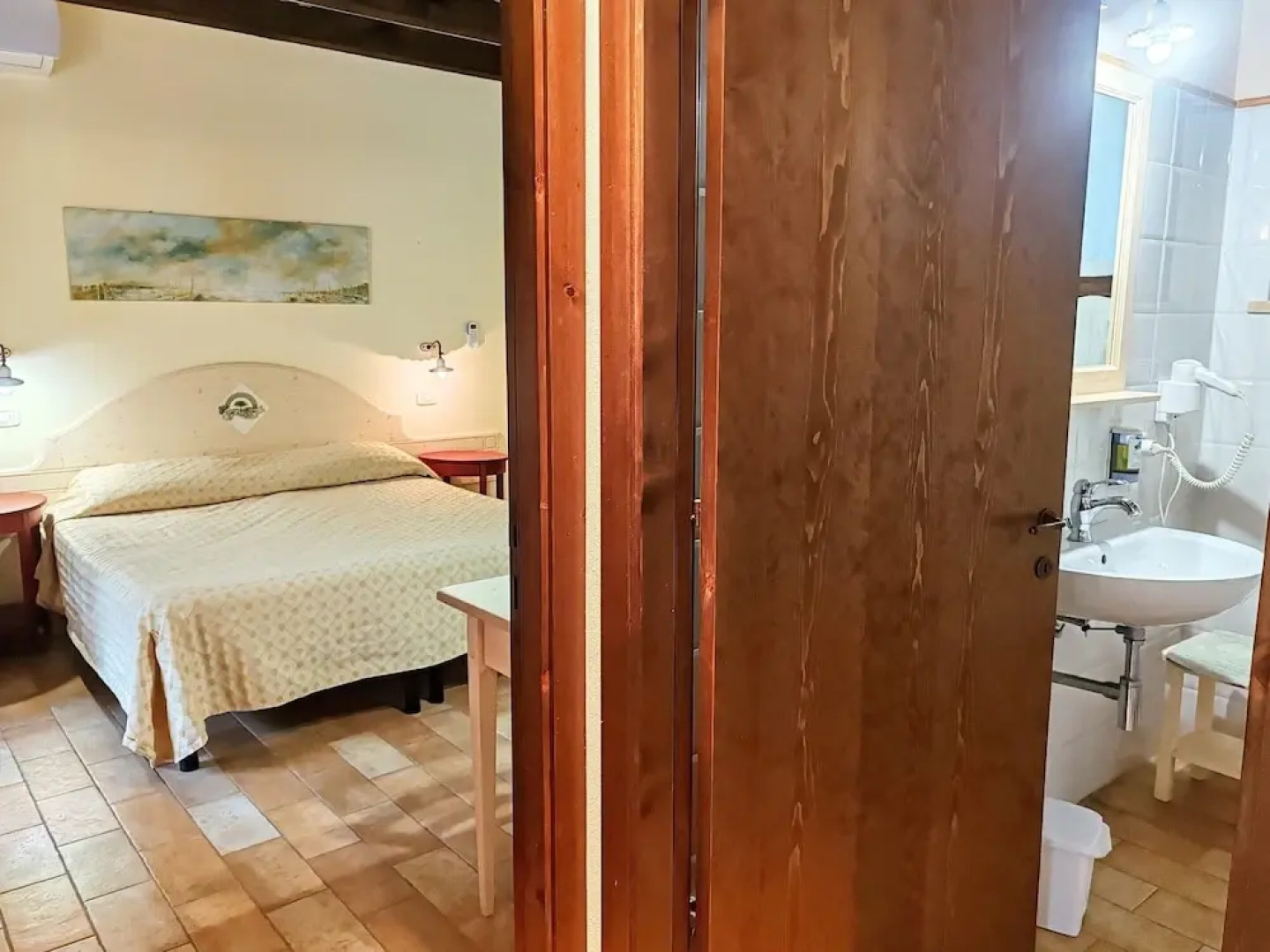 Farmhouse in Marche With Pool & Wine Tours