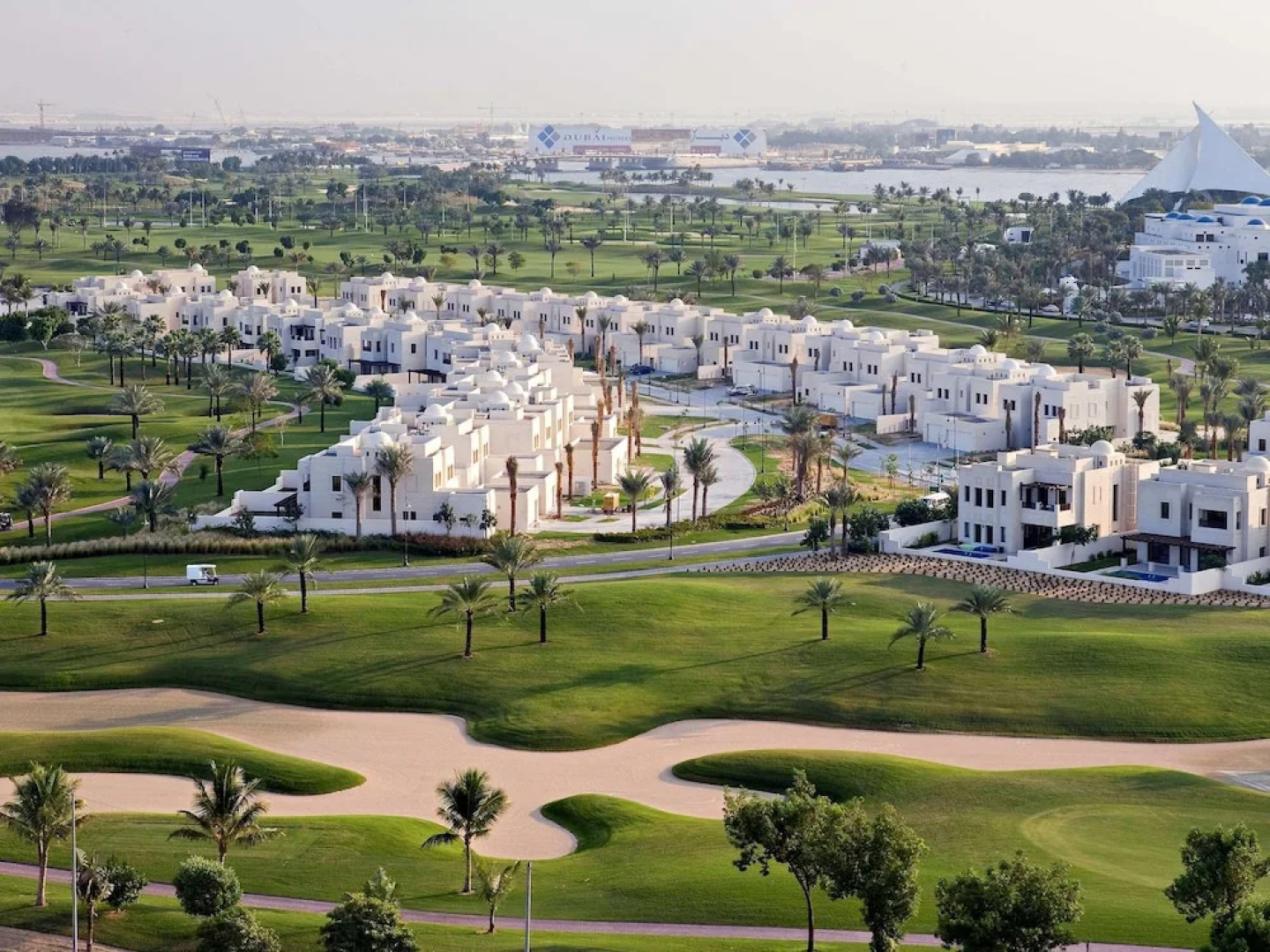 Pullman Dubai Creek City Centre Hotel & Residences