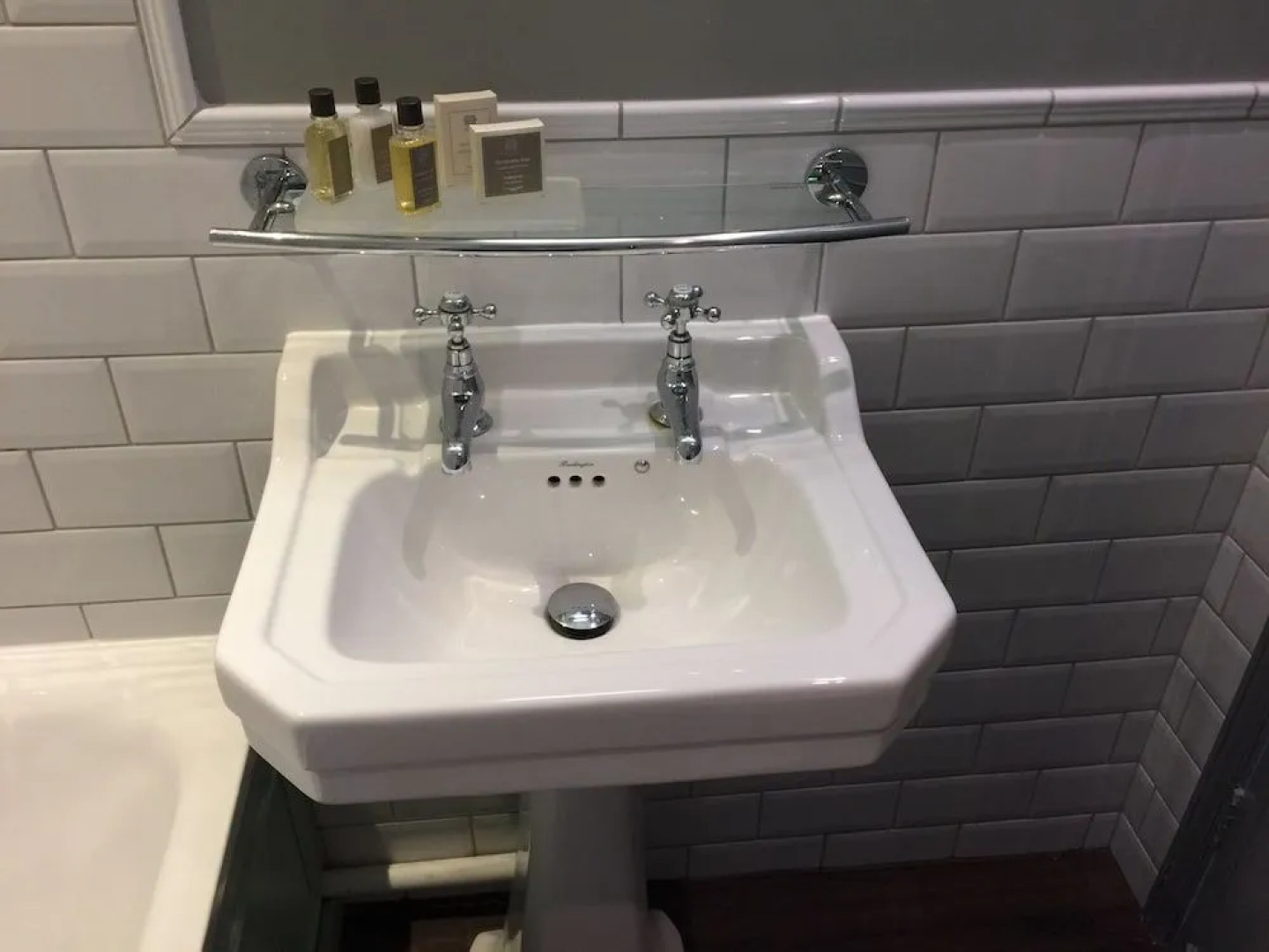 The Leicester Arms Hotel