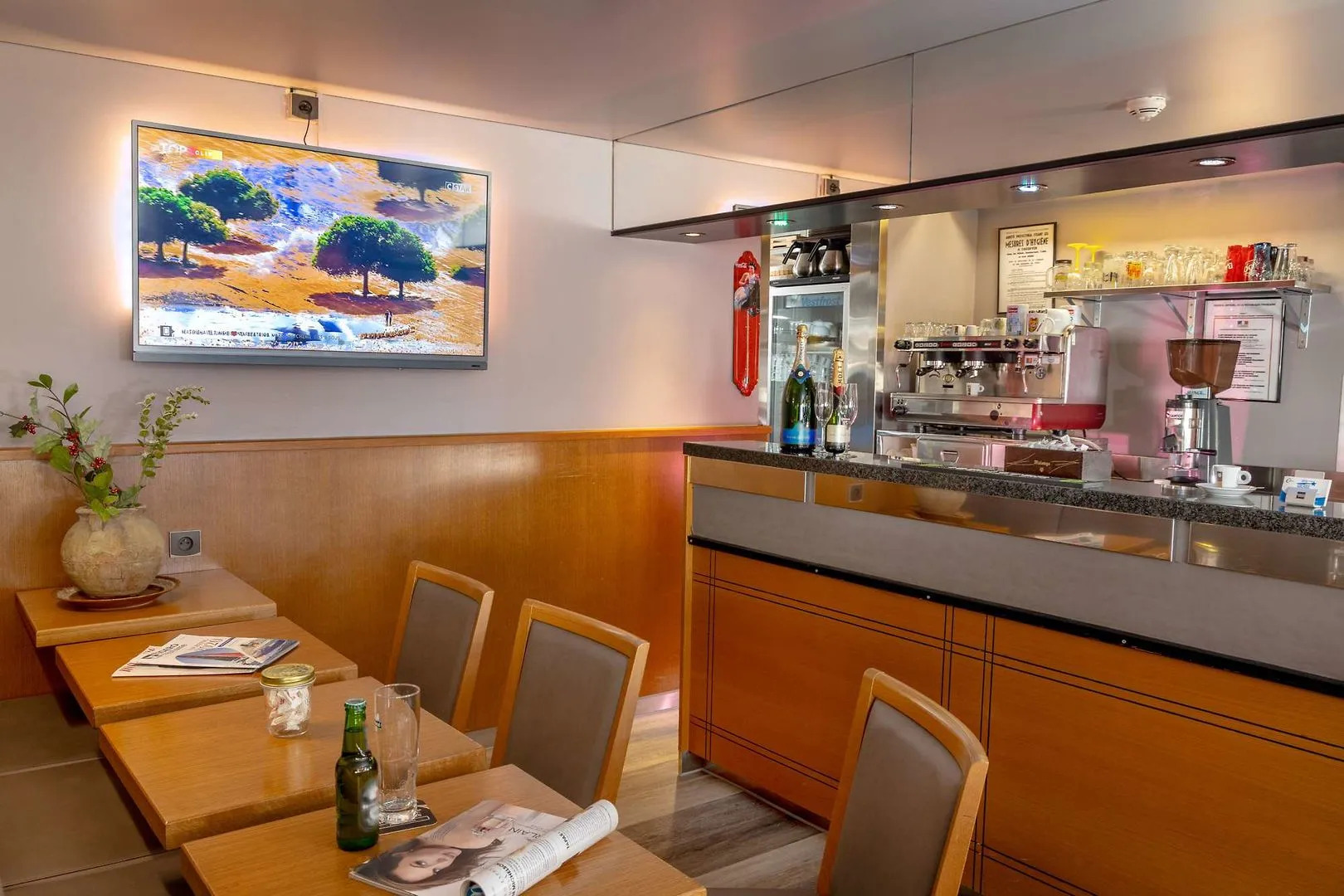 The Originals City, Hôtel Galaxie, Nice Aéroport