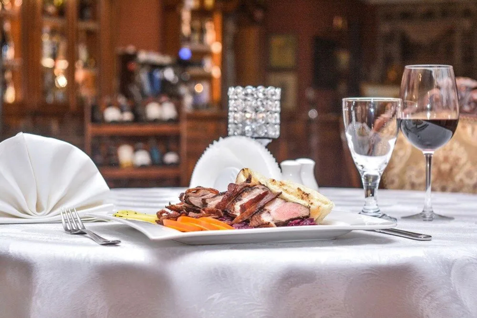 Komoda Club Residence