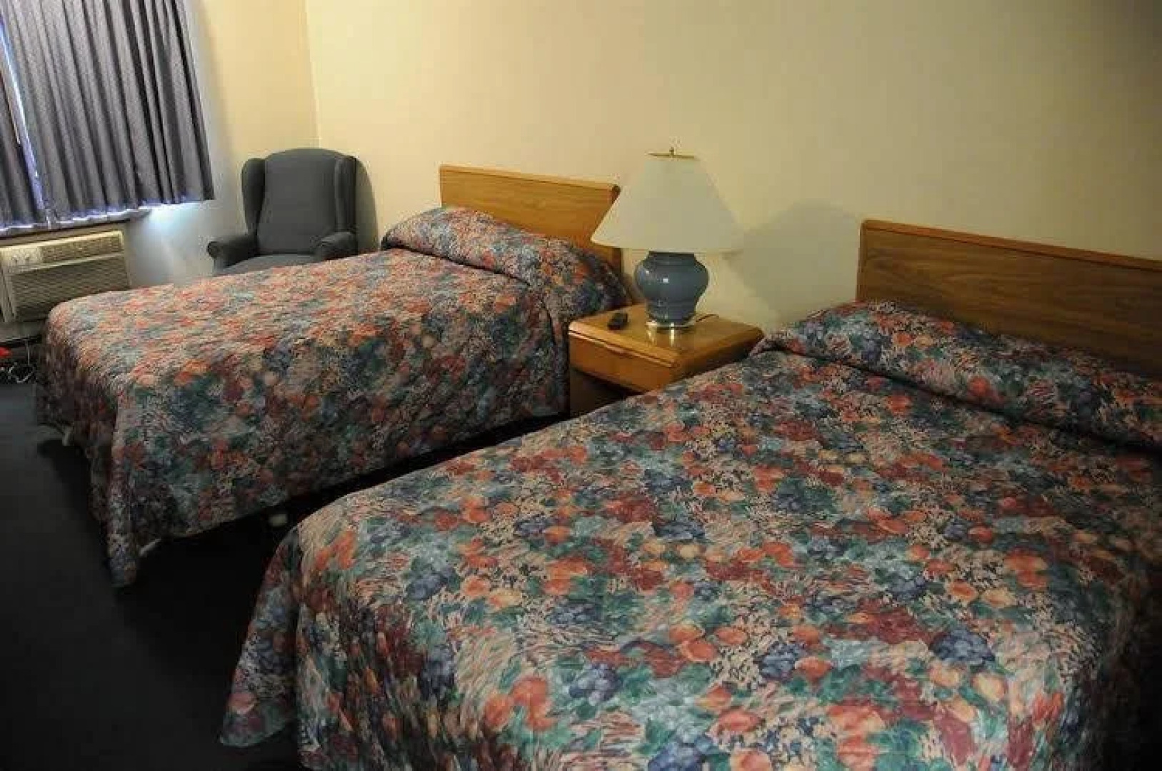 Road Star Inn Green Bay