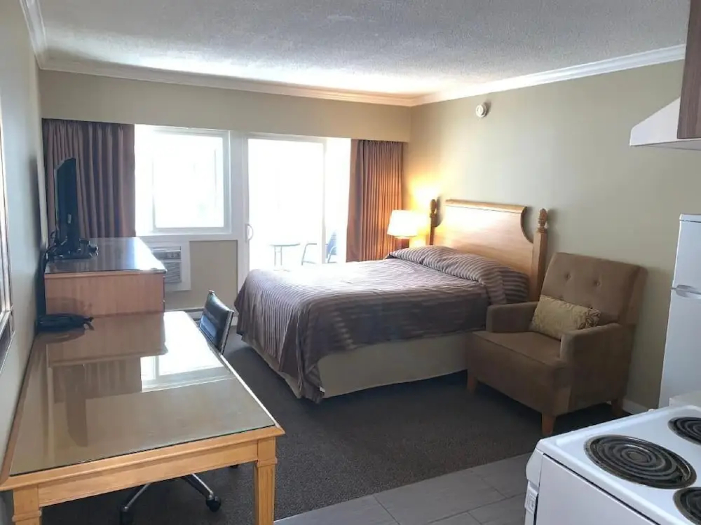 Okanagan Royal Park Inn by Elevate Rooms