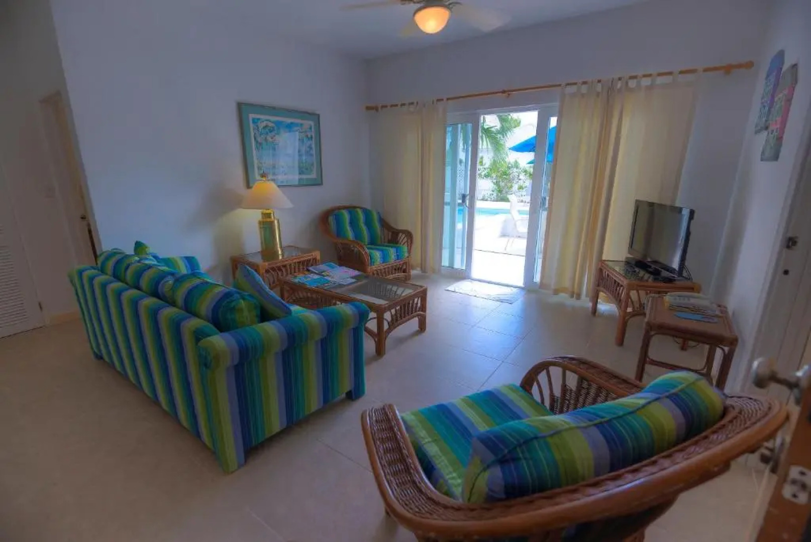 Shoal Bay Villas