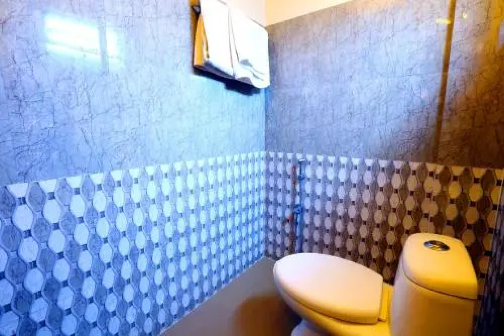 OYO 4678 Greens Residency