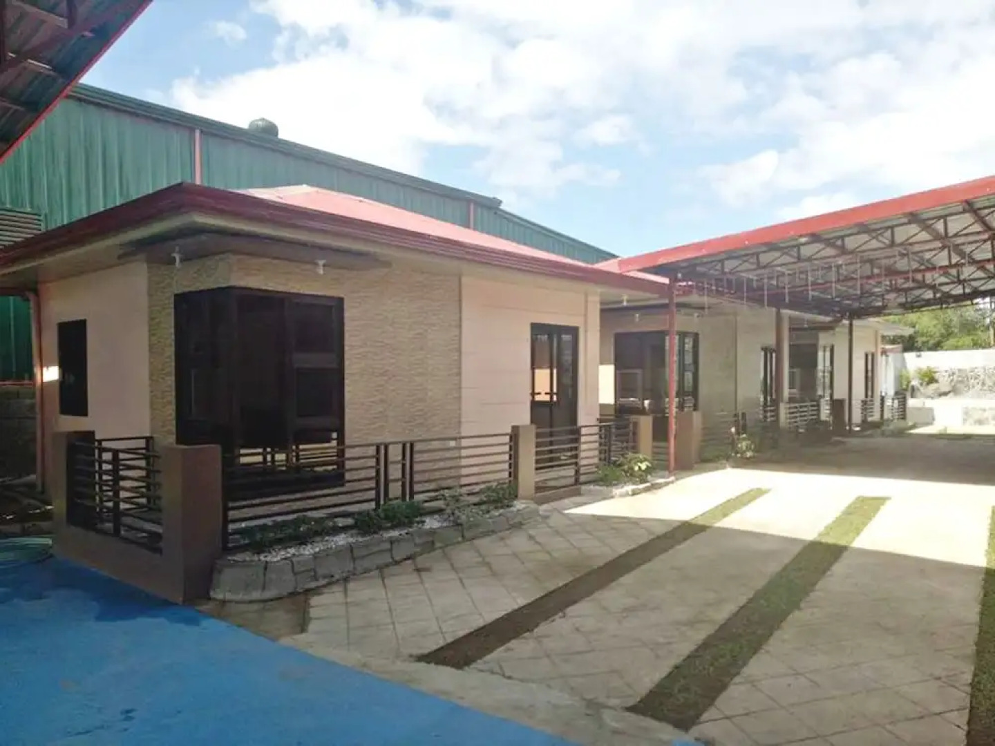 Leyvonne Resort & Events Place