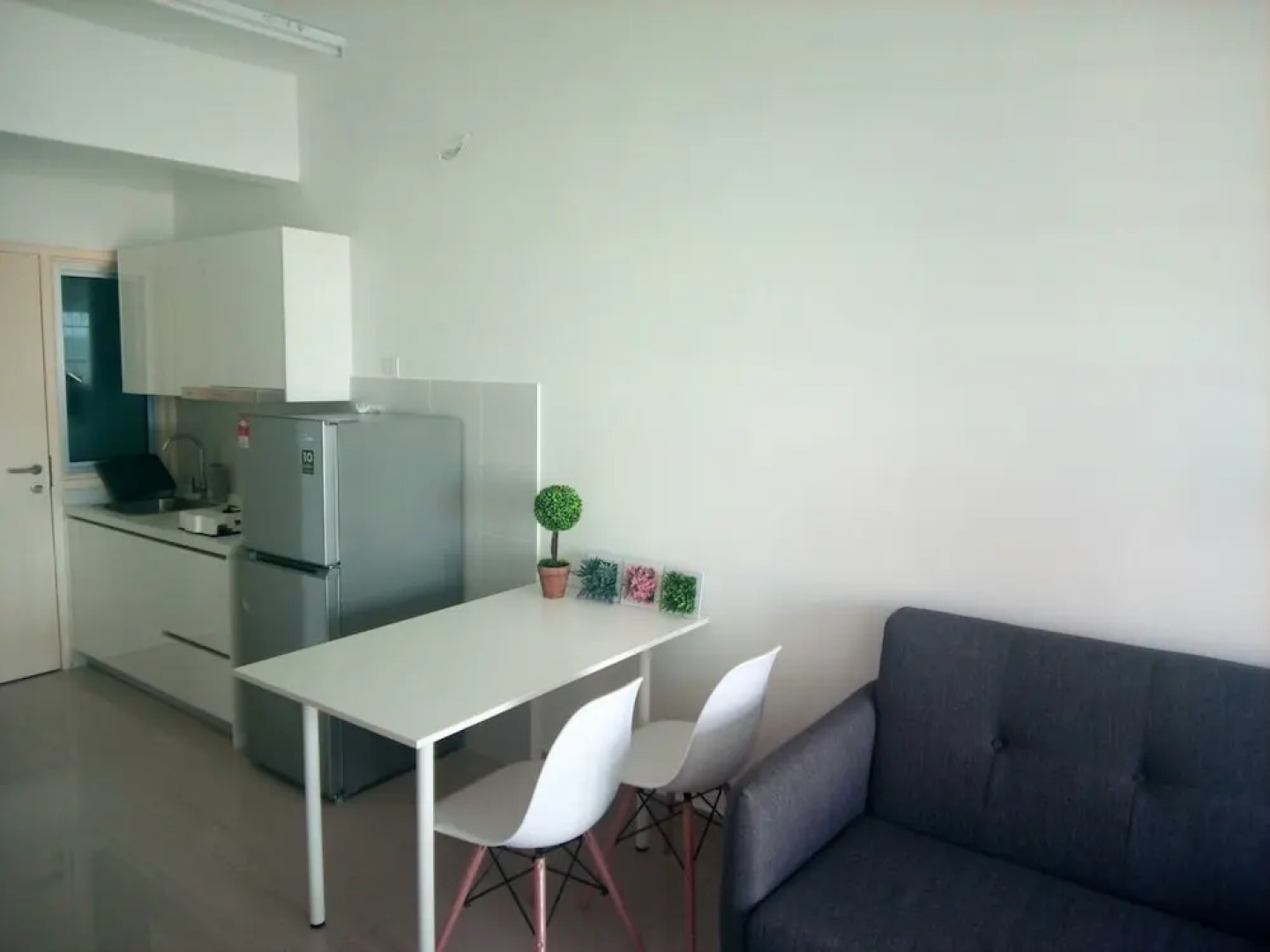 Private Studio Suite Galleria Equine