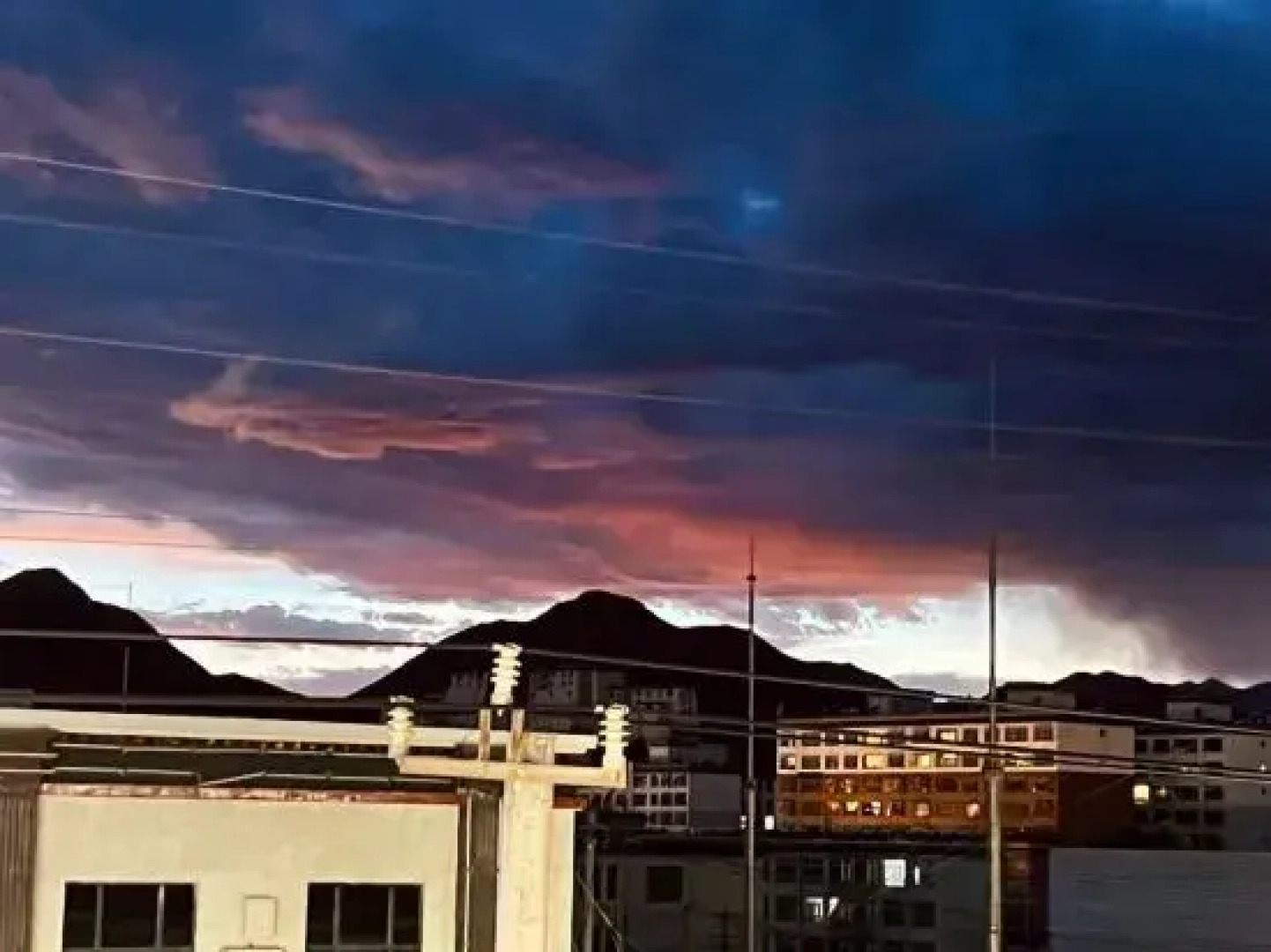 Shigatse Tangka Hotel