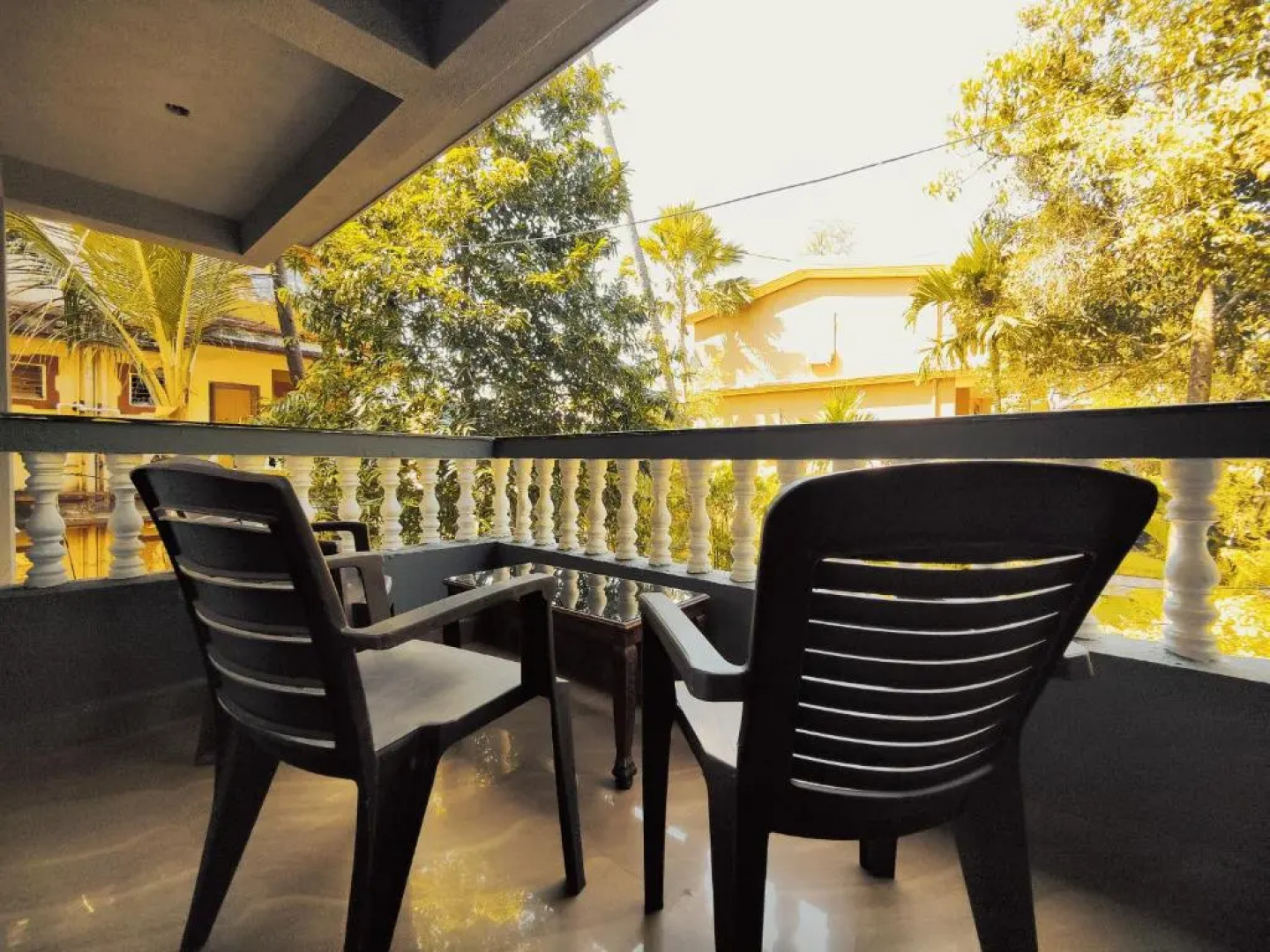 Candolim Glitter Sand