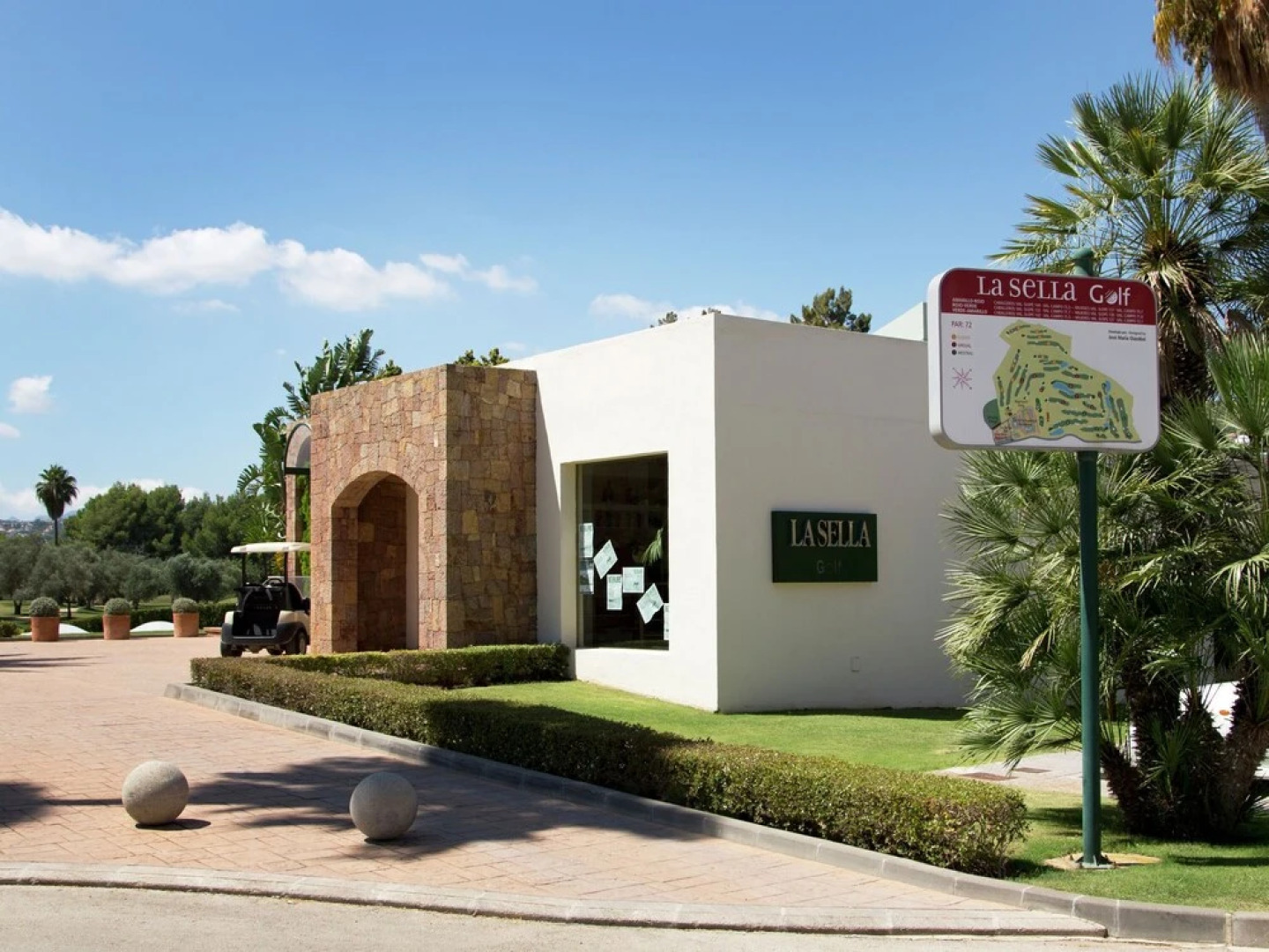 Villa with private swimming pool fantastic views of the golf complex of Denia