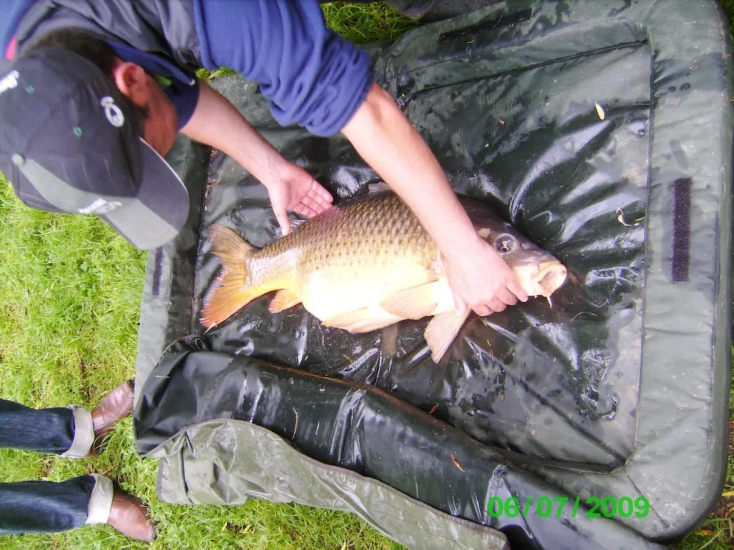 Property With 6 Bedrooms in Casseneuil, With Wonderful Lake View, Terrace and Wifi - 10 km From the Beach