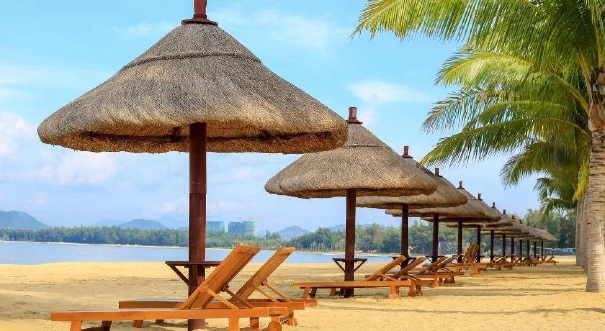 Rainbow Apartment And Villa