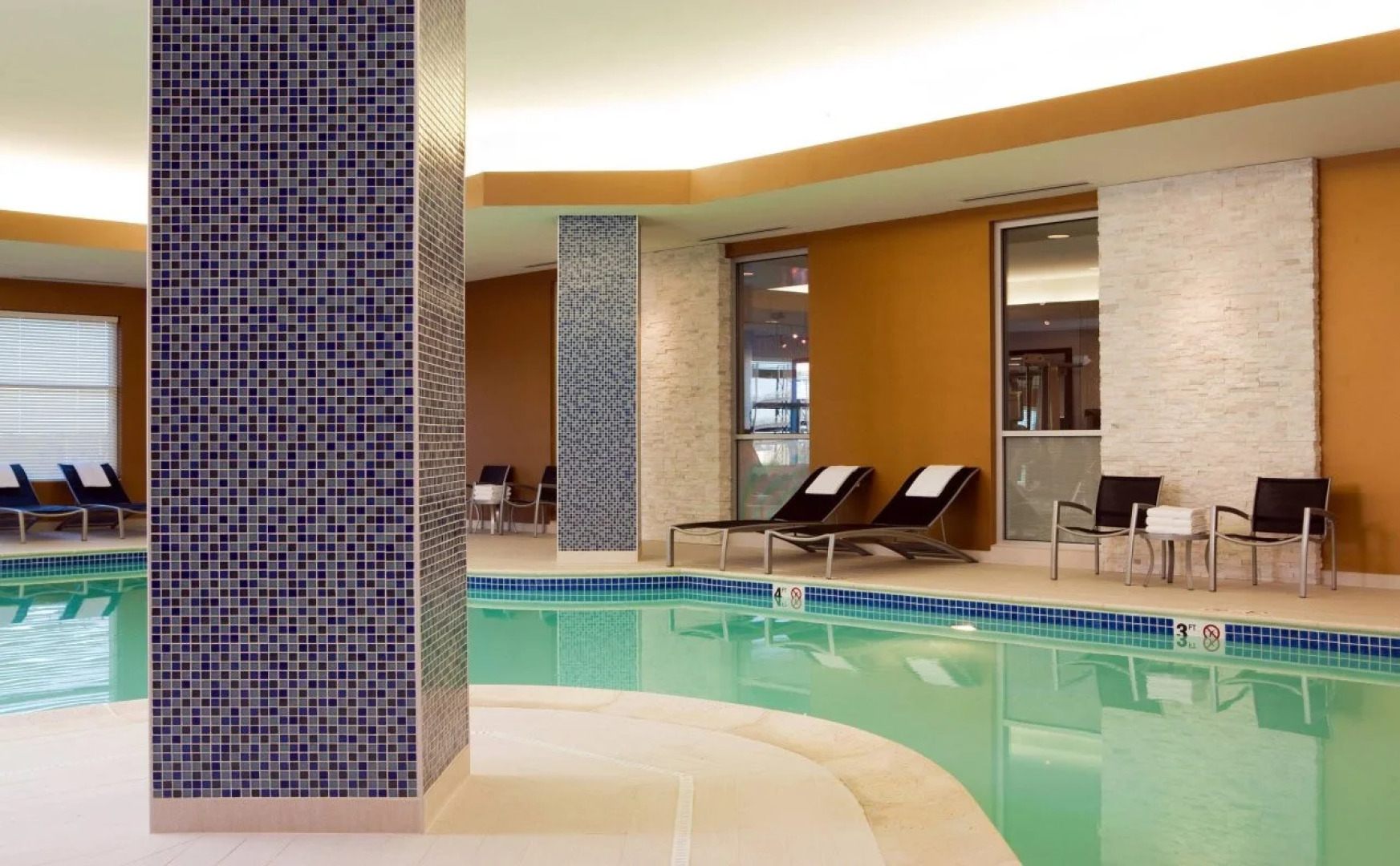 Renaissance by Marriott Boston Patriot Place Hotel