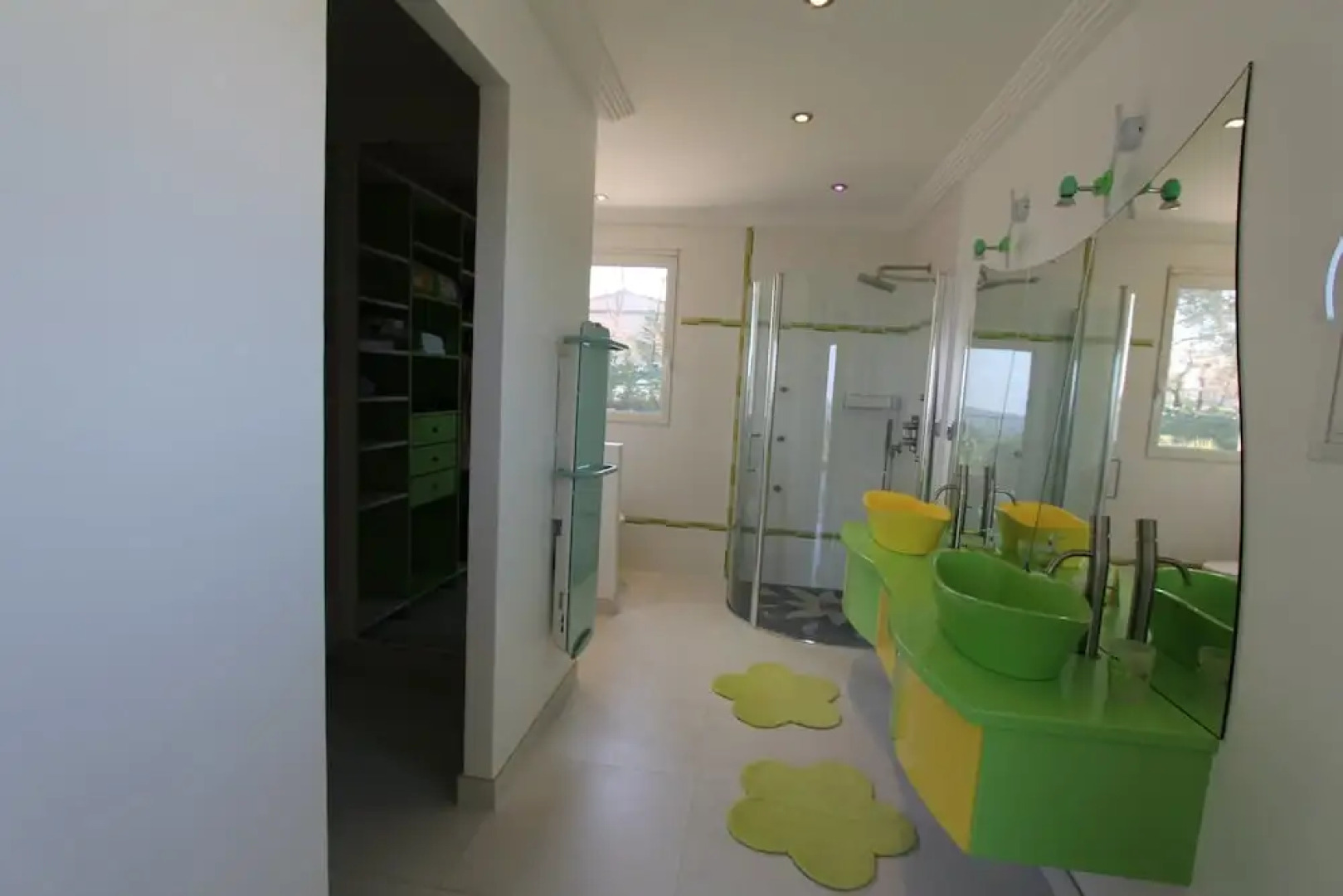 HAVRE DE PAIX" 5 étoiles Prestige jacuzzi, hammam, sauna, PISCINE chauffée Mougins Cannes Grasse