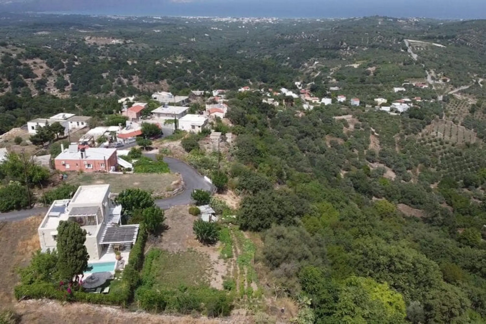 Holiday House, Castellos