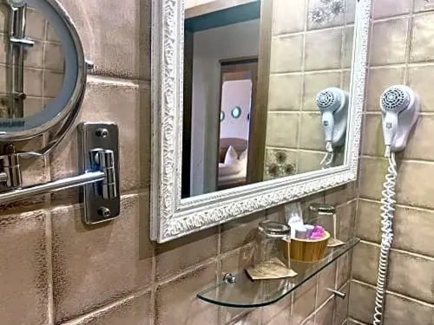 Das Maximilian by stayFritz - DZ Schliersee mit Garten, Naturpool und Frühstück