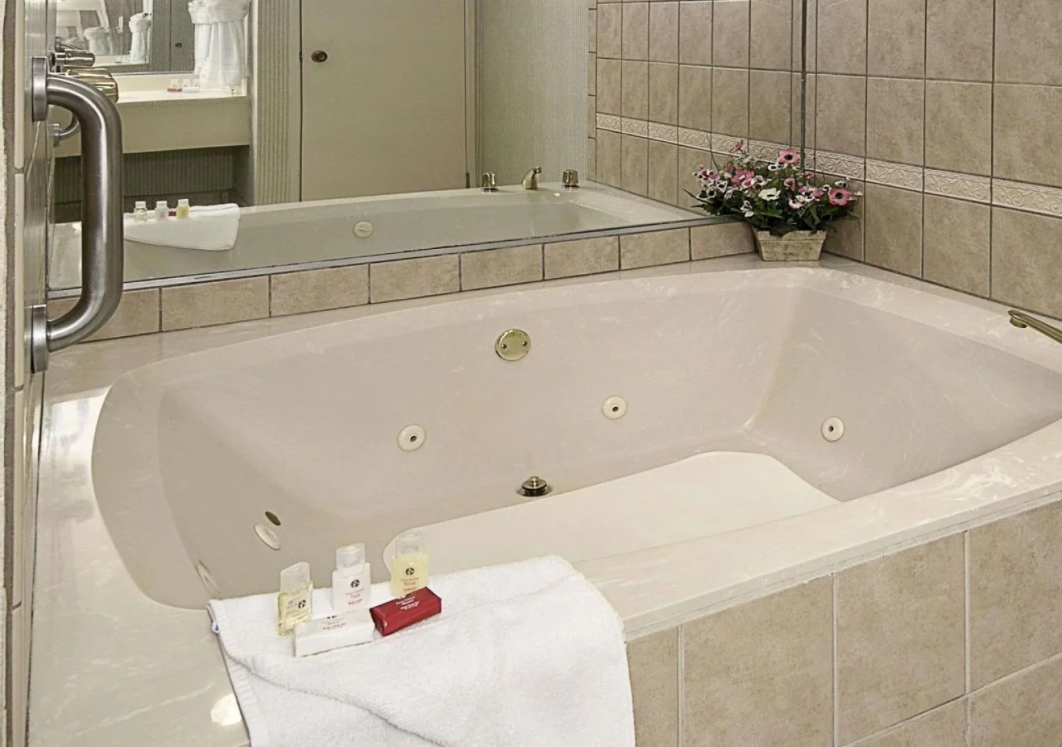 Ramada by Wyndham Asheville Southeast