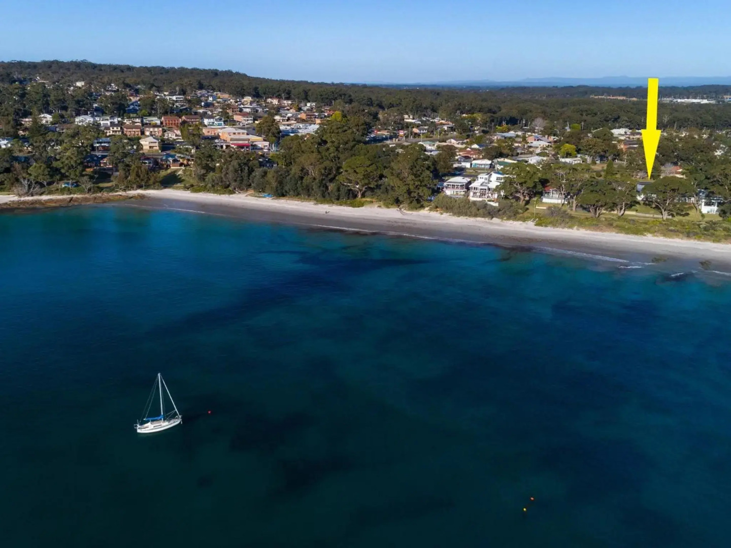 On The Beach at Vincentia 4pm Check Out Sundays