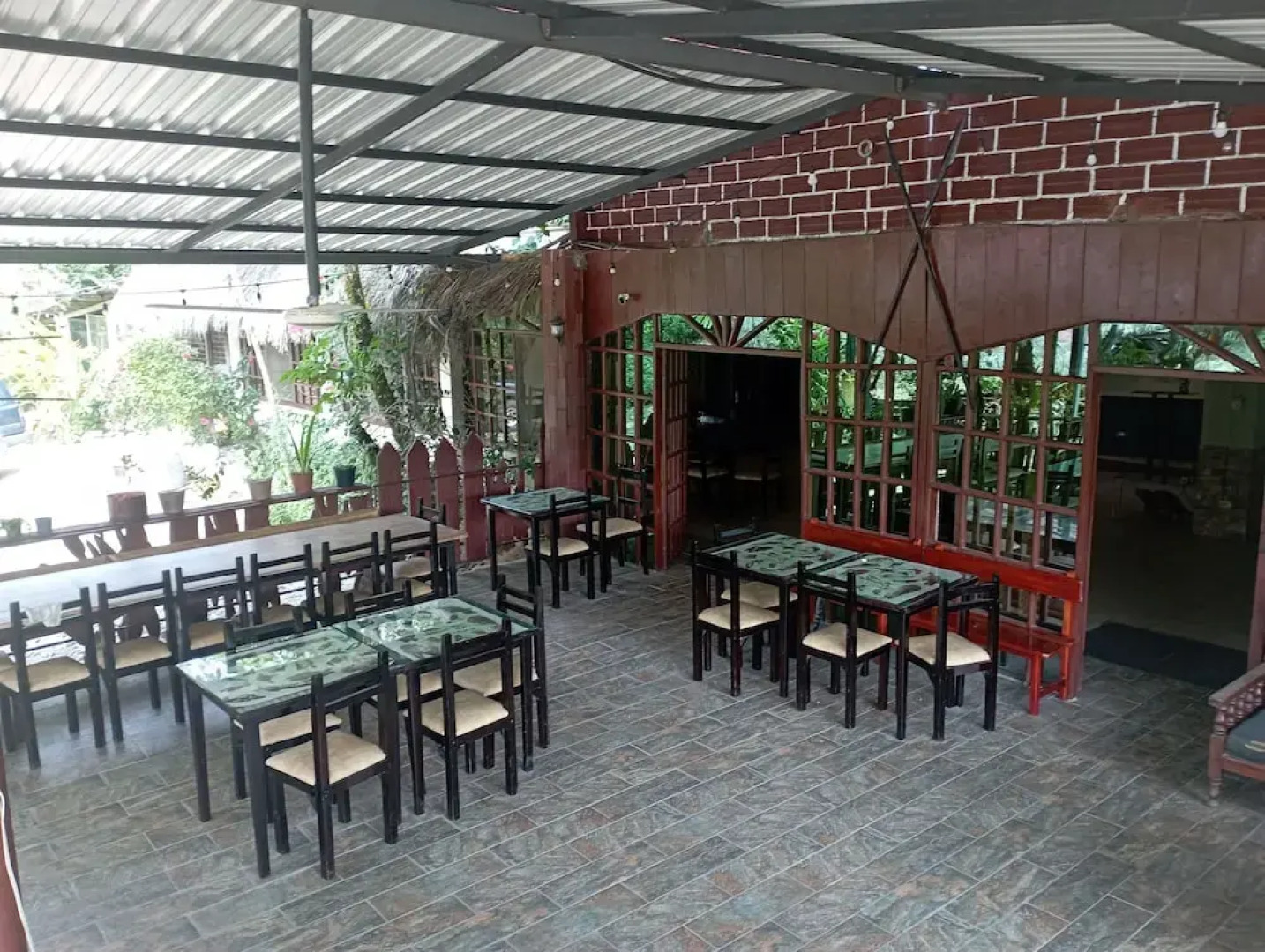 Grand Selva Lodge & Tours