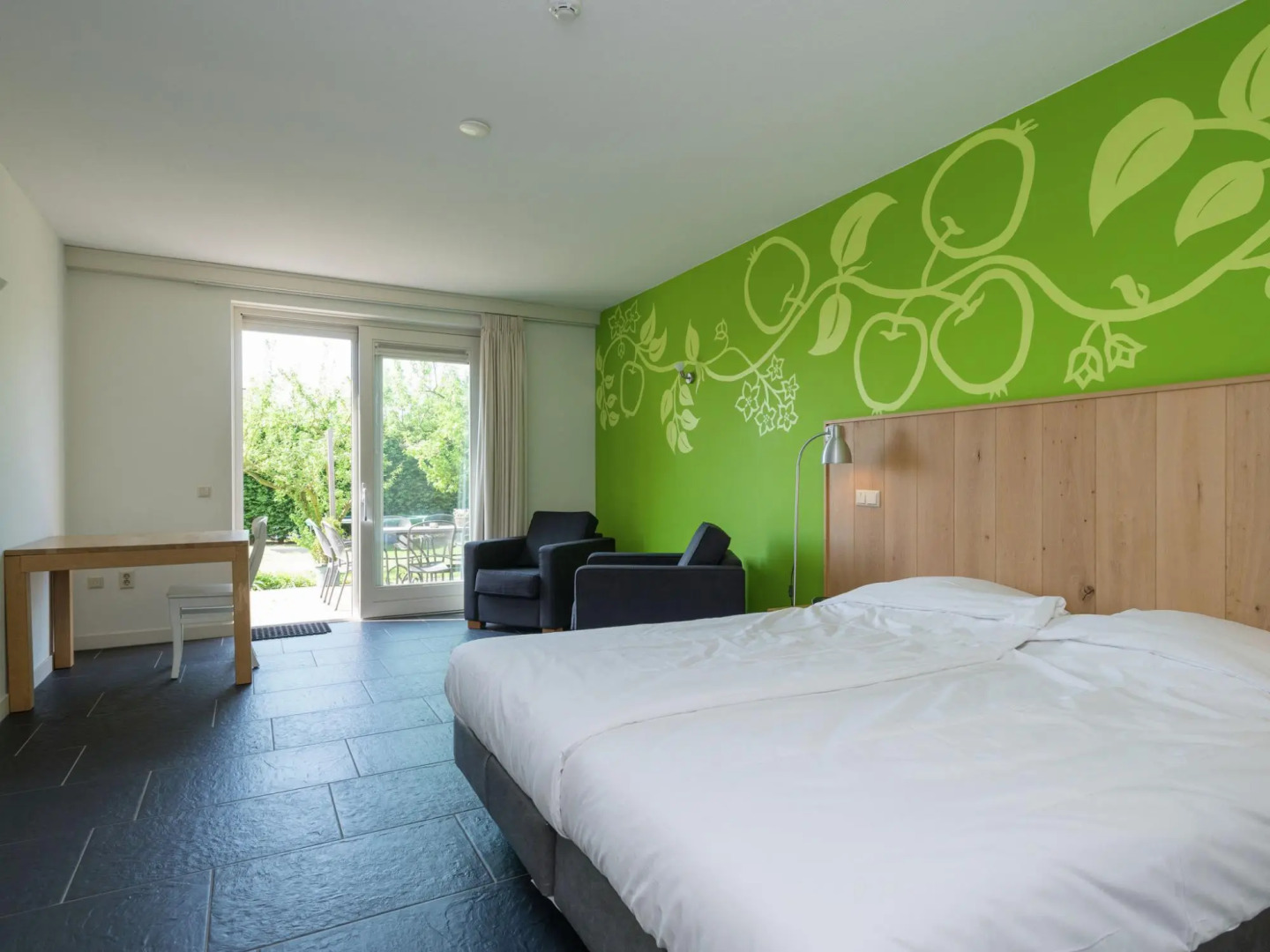 Inviting Holiday Home in Zuidoostbeemster near Center & Forest